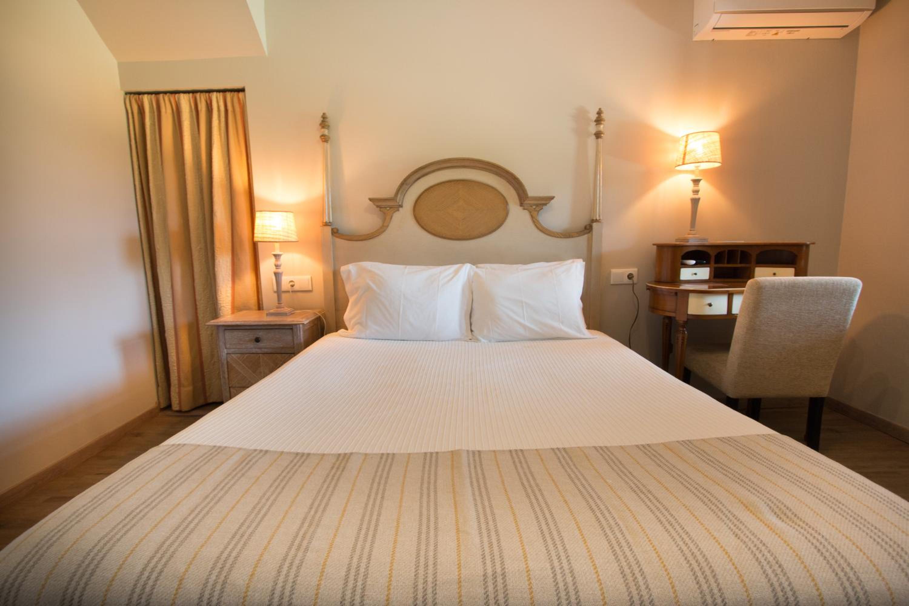 Double Room with Terrace - Photo 3