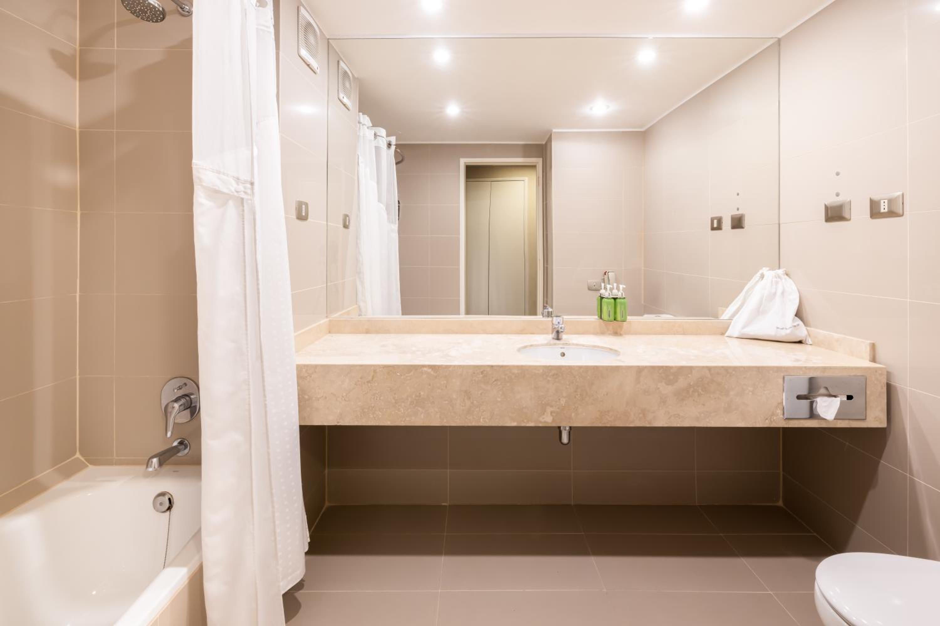 Standard Room - Photo 4