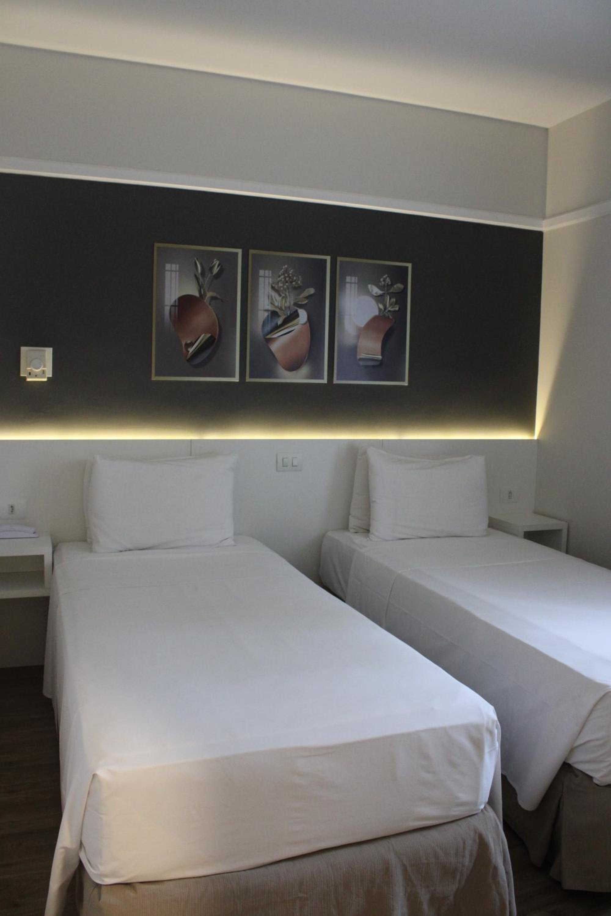 Ninety Hotel — Luxury Twin Room
