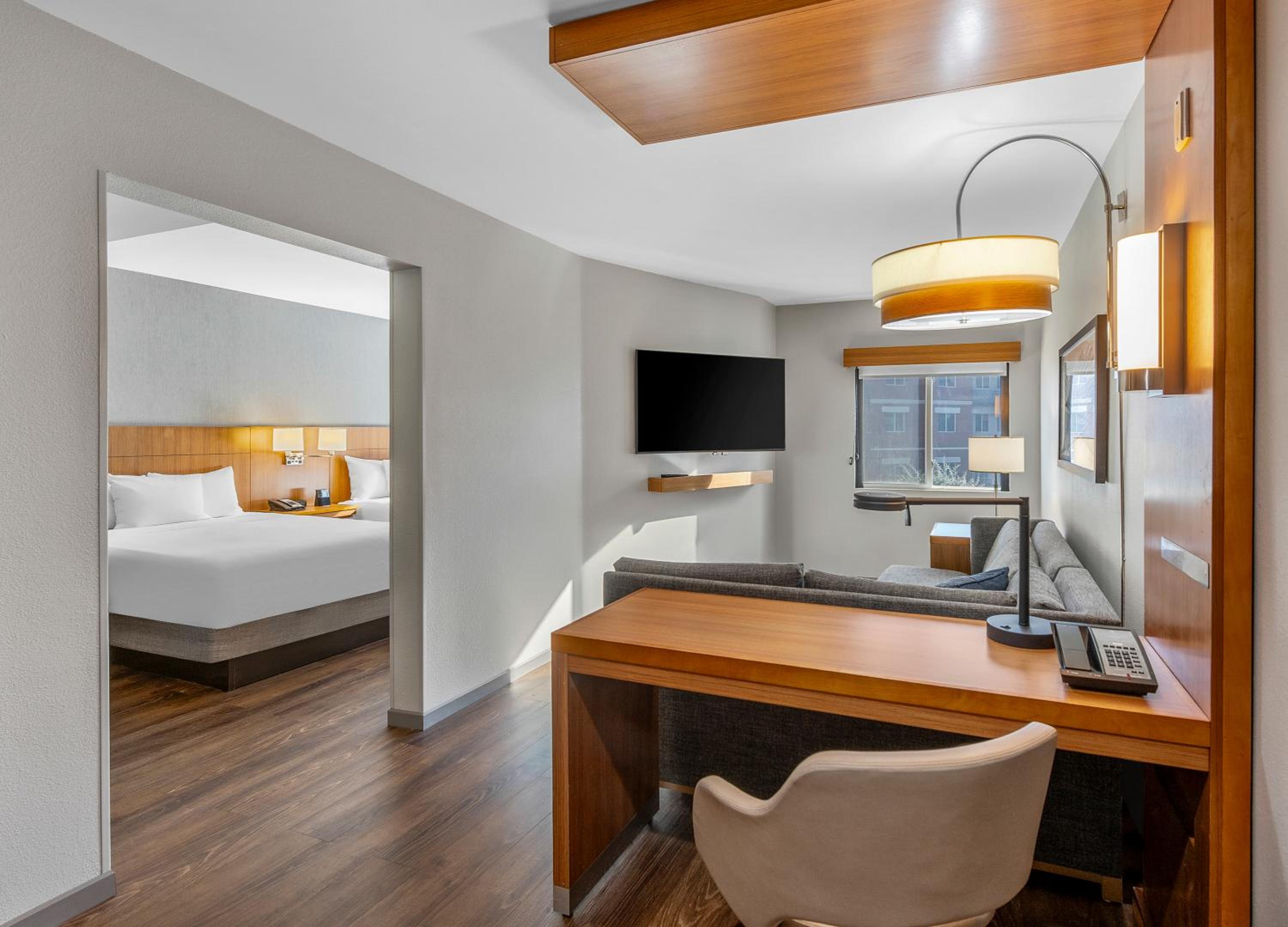 Queen Room with Two Queen Beds and Sofa Bed - Photo 3