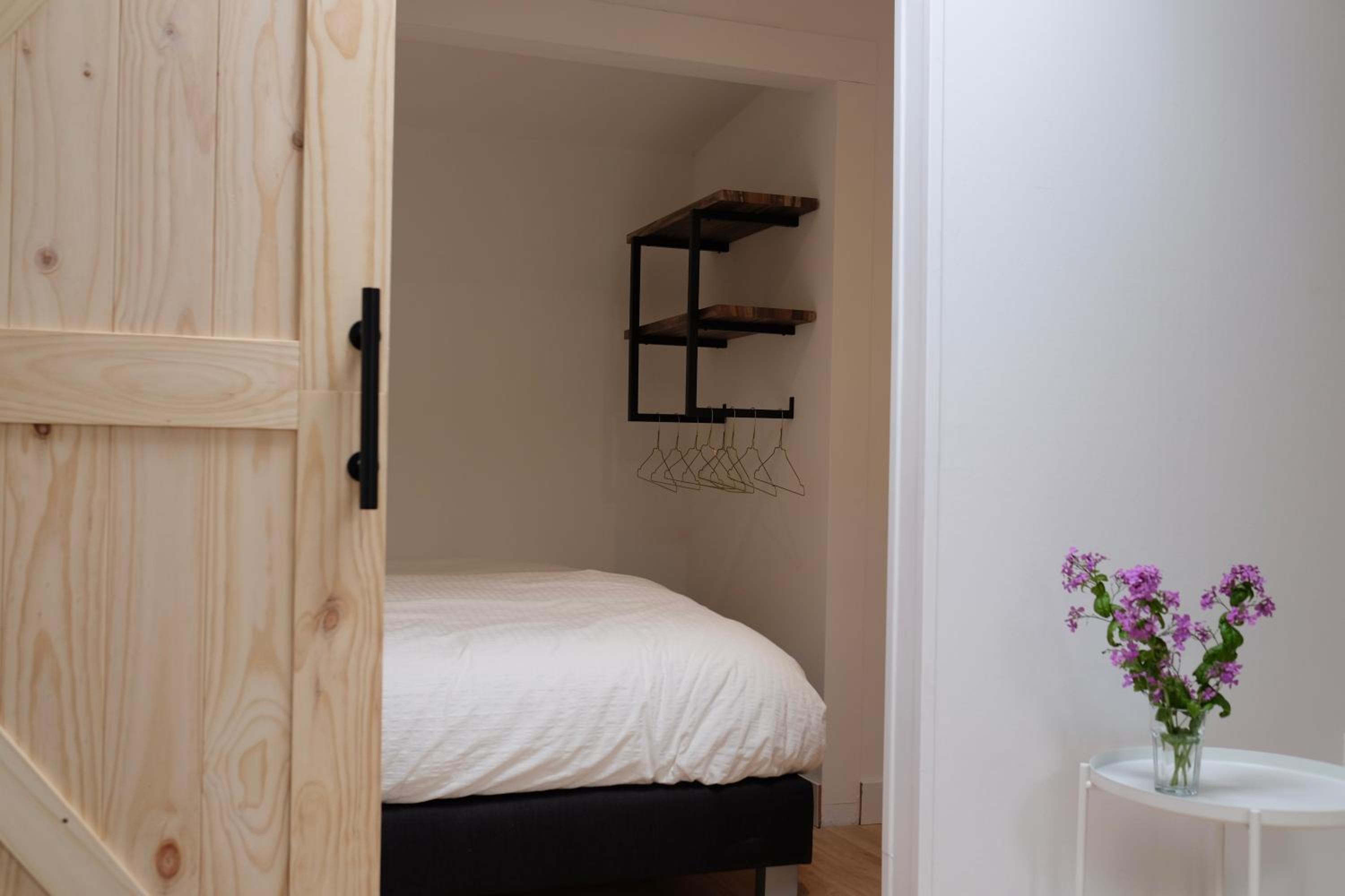 One-Bedroom House photo 3