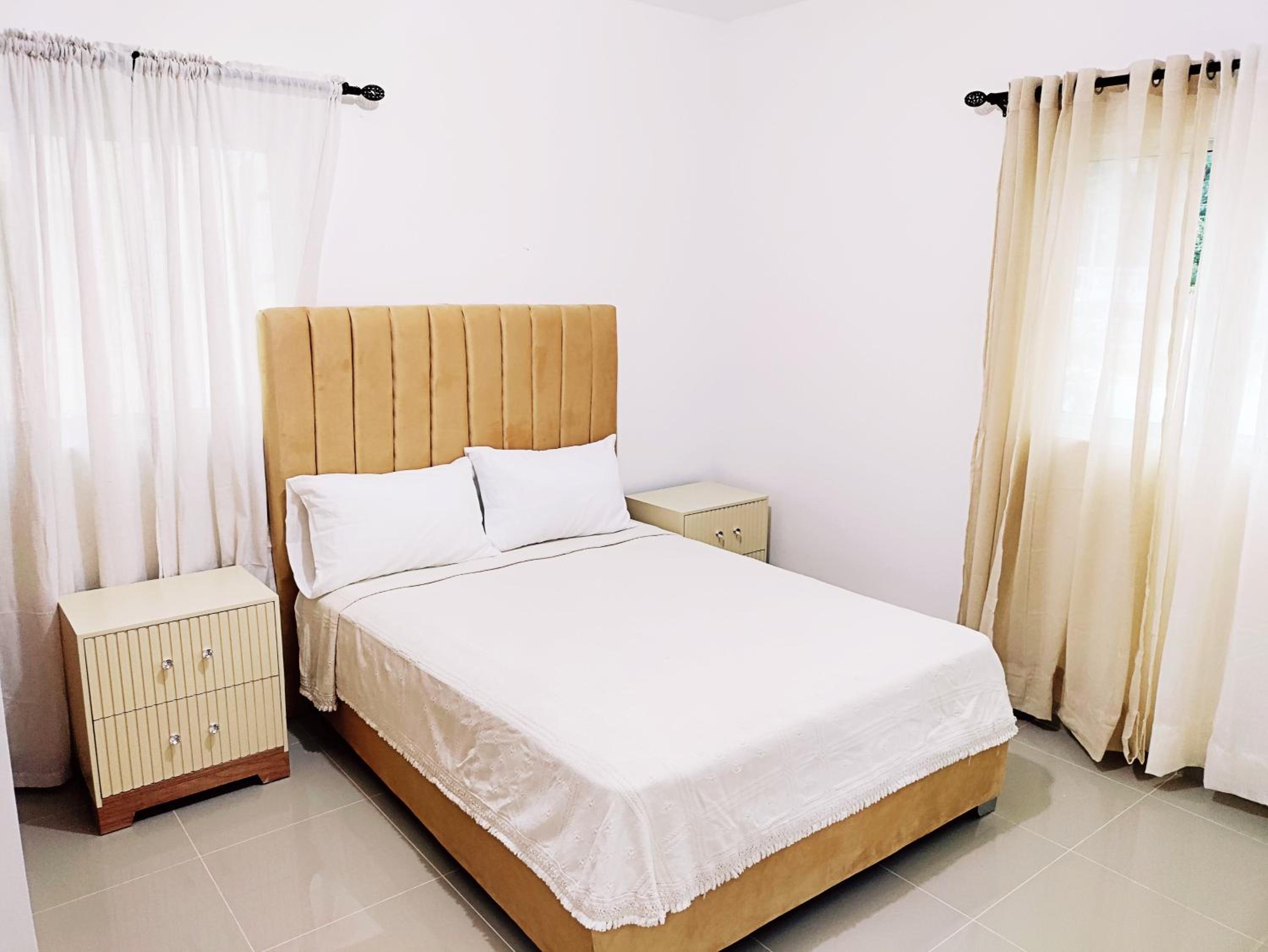 Three-Bedroom Apartment with Ocean View photo 3