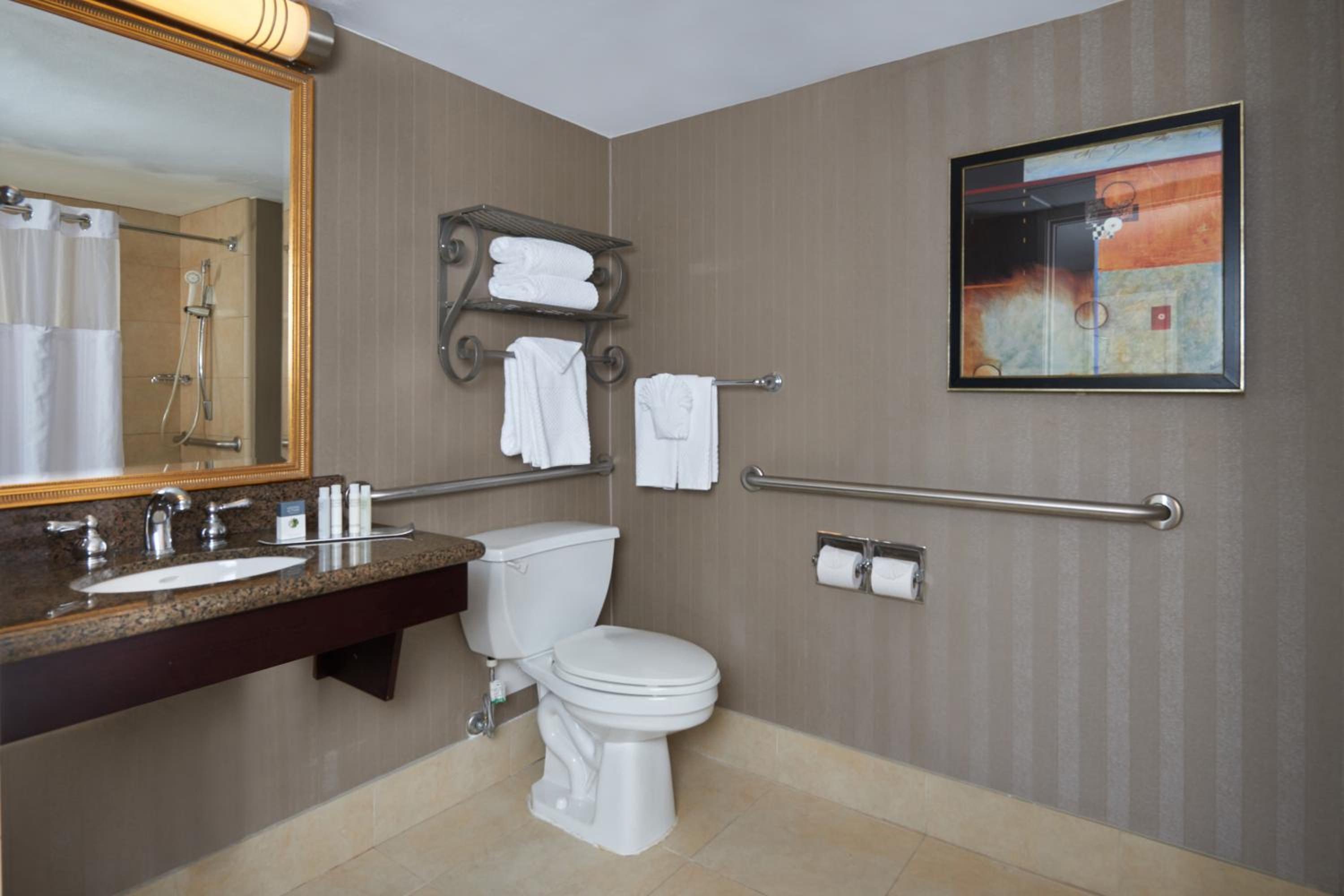 Double Room with Two Double Beds - Non-Smoking - Photo 3