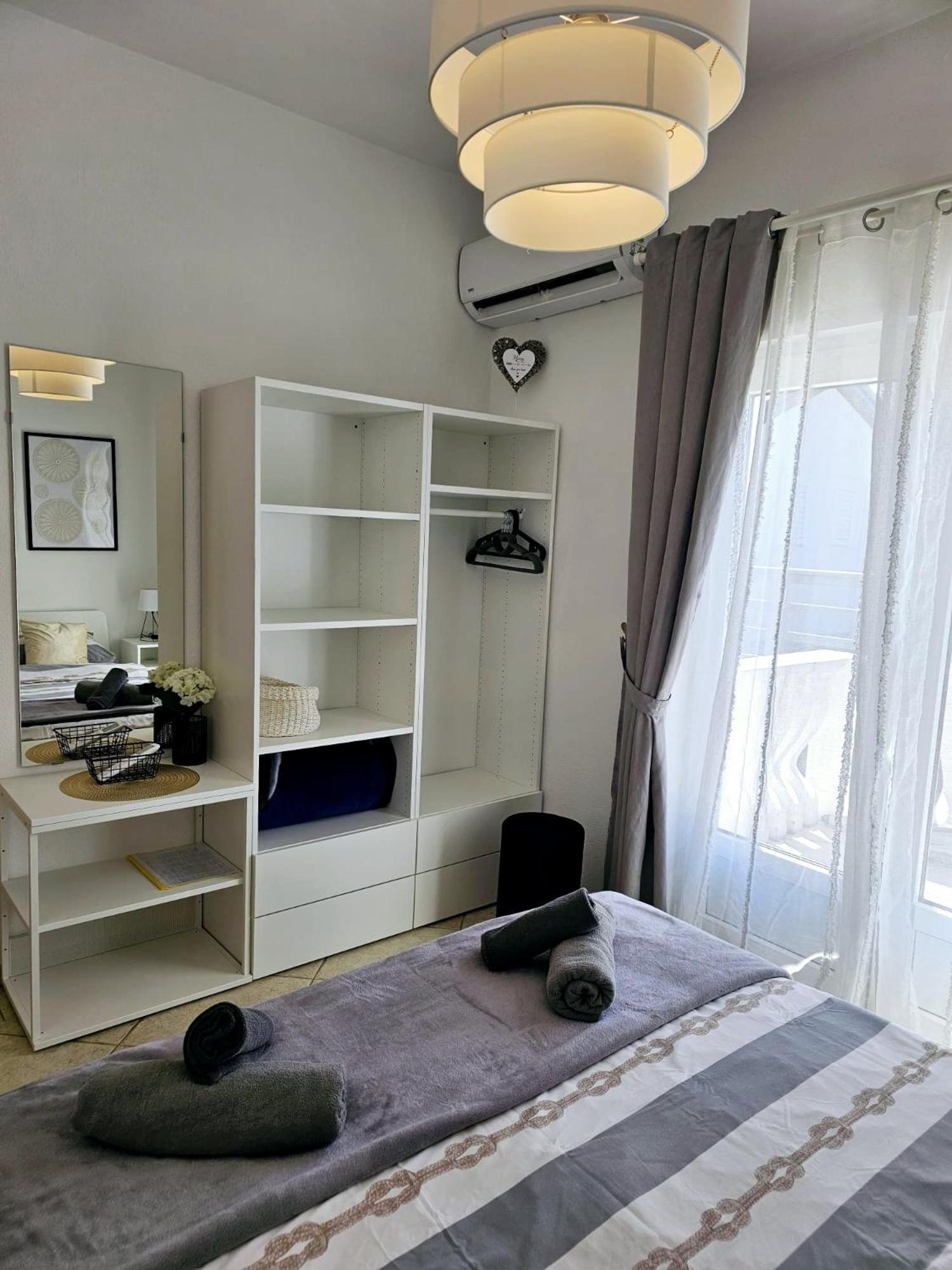 Apartment - Photo 10