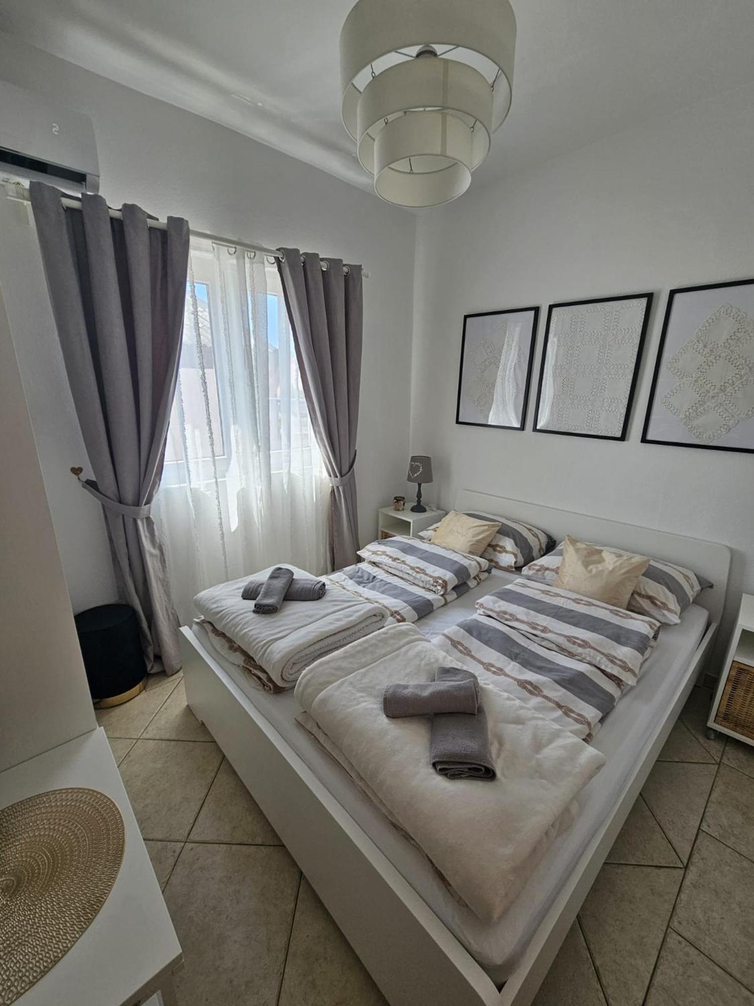 One-Bedroom Apartment with Terrace