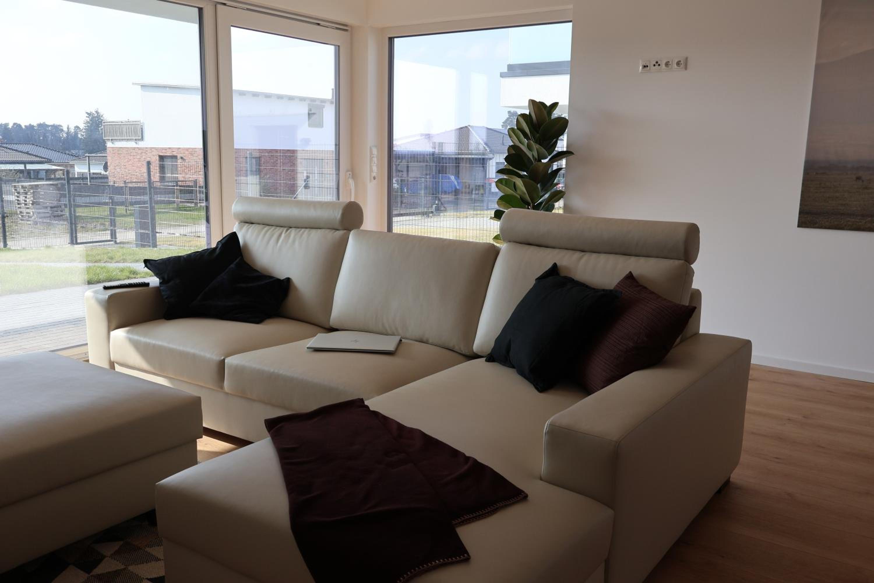 One-Bedroom House photo 2