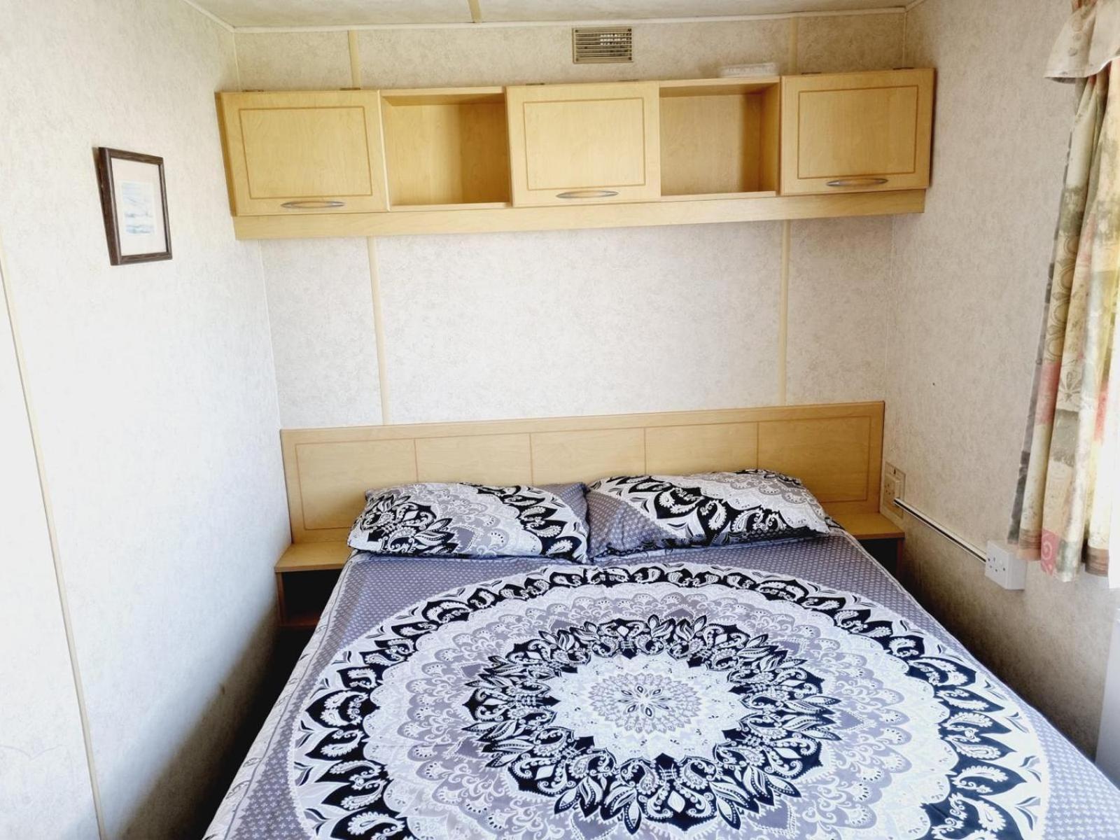 Caravan photo 2