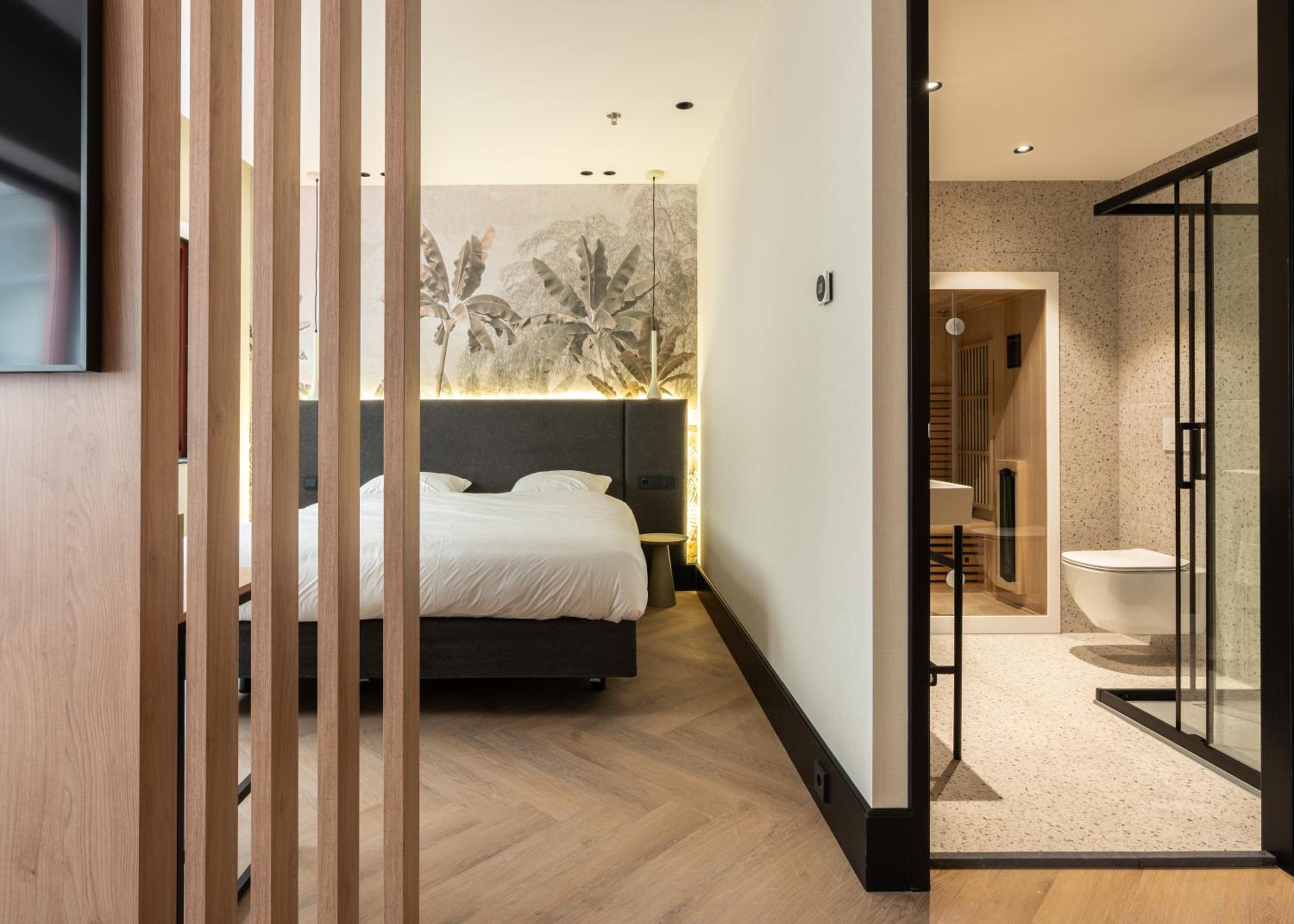 Superior King Room with Sauna