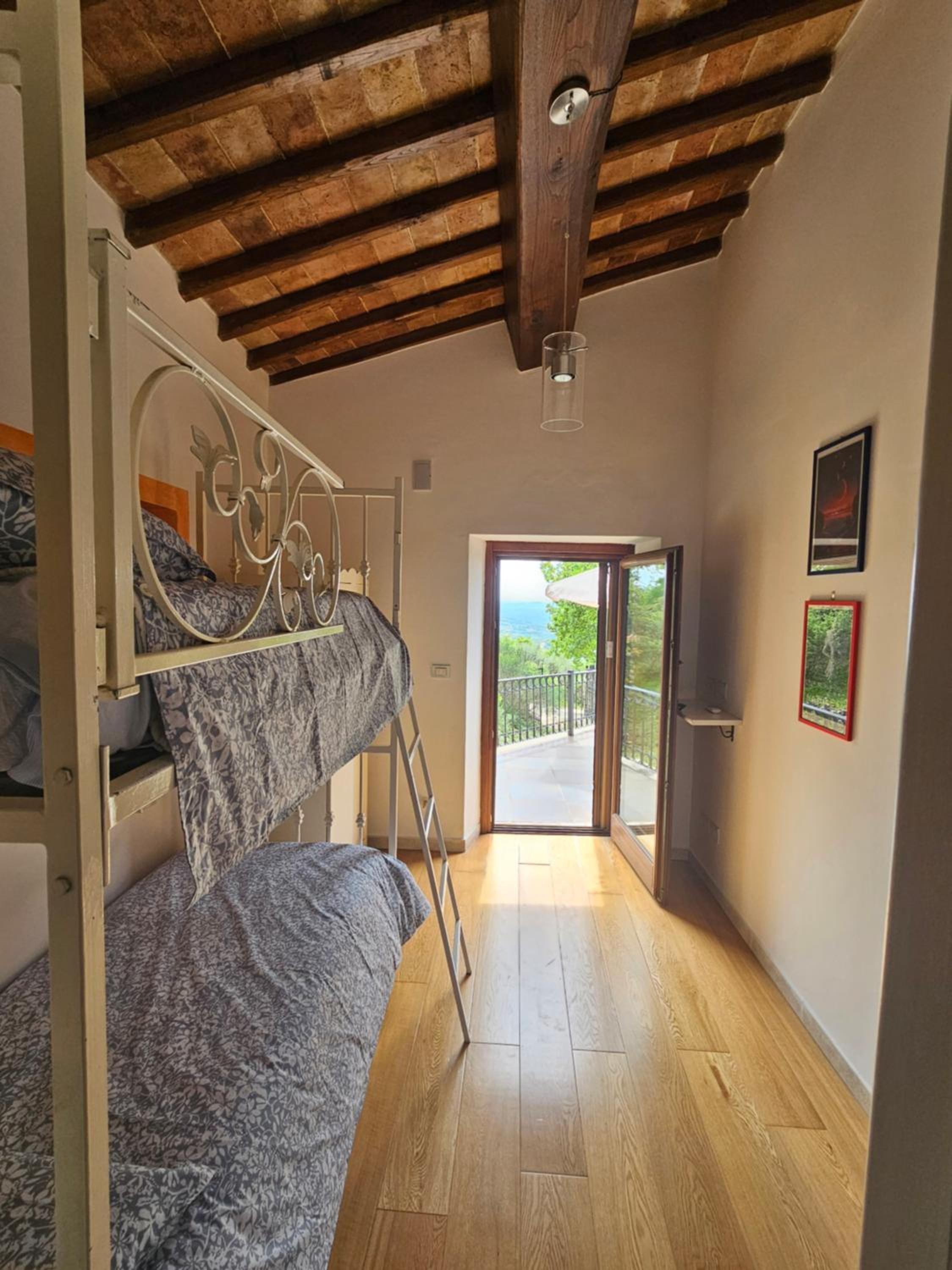 Villa photo 2