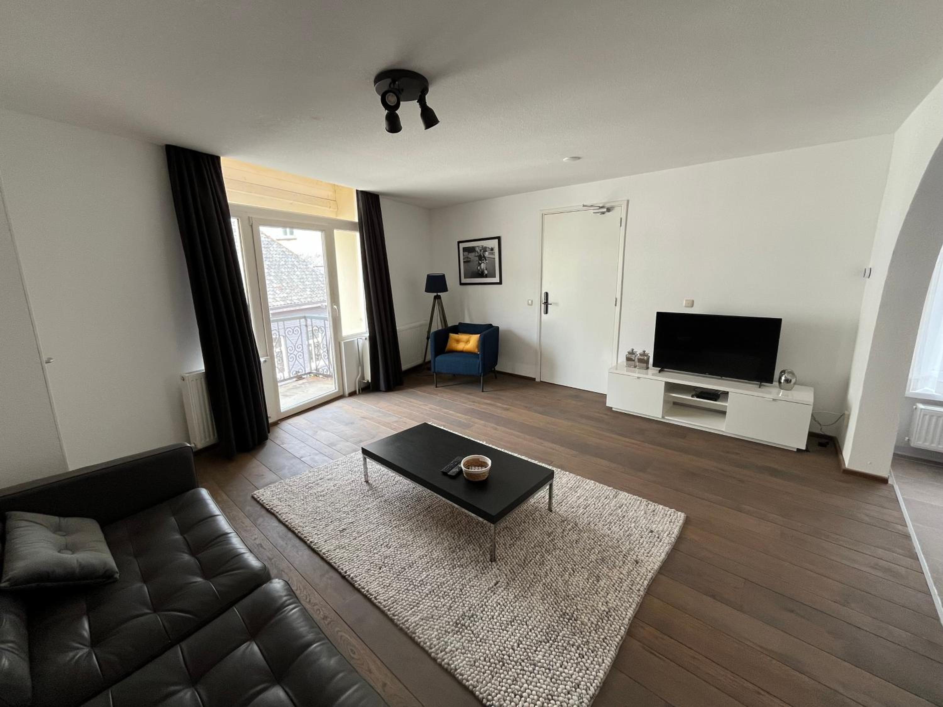 One-Bedroom Apartment with Balcony