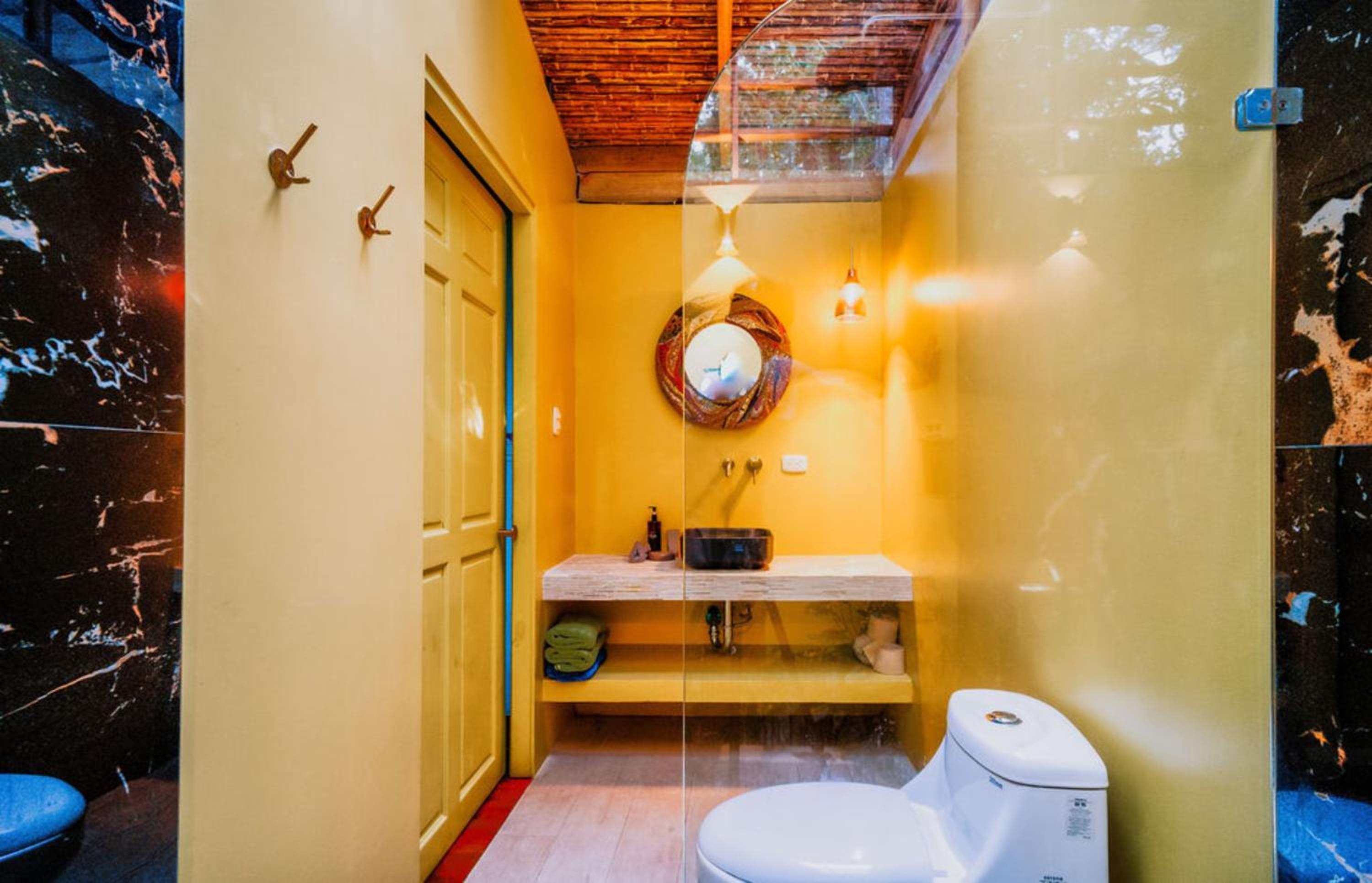 Superior Bungalow - Photo 19