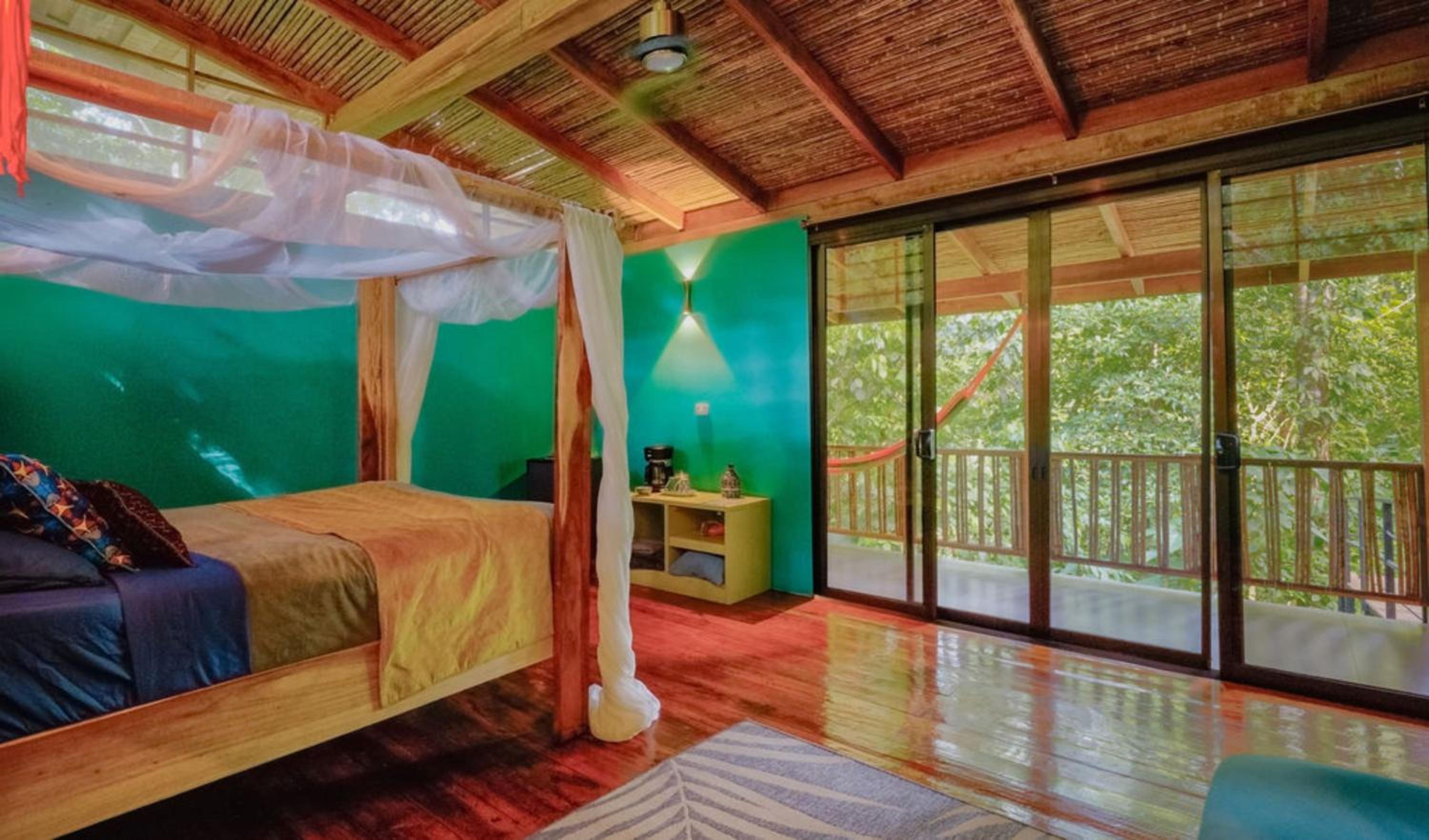 Superior Bungalow - Photo 10
