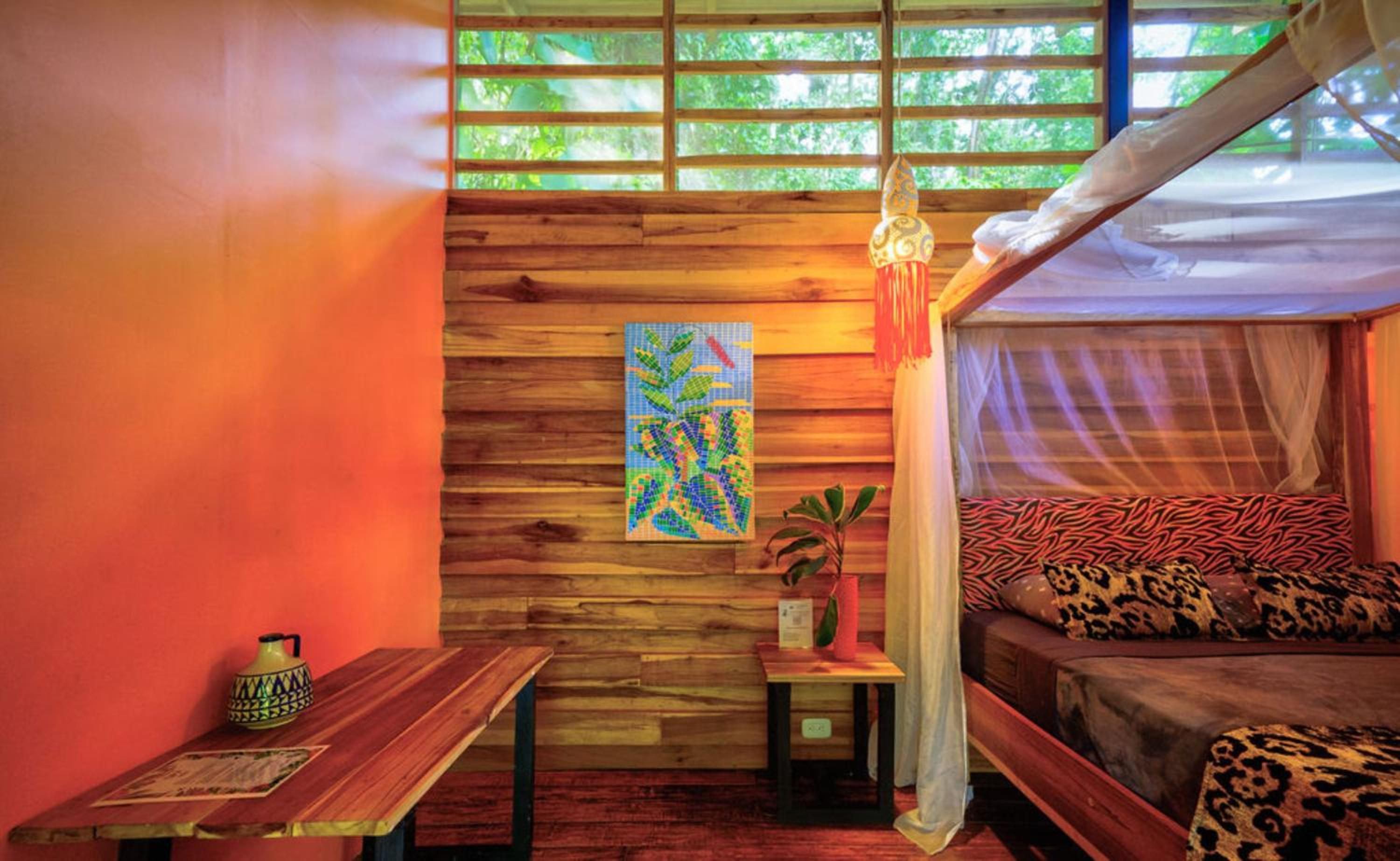 Deluxe Bungalow - Photo 13