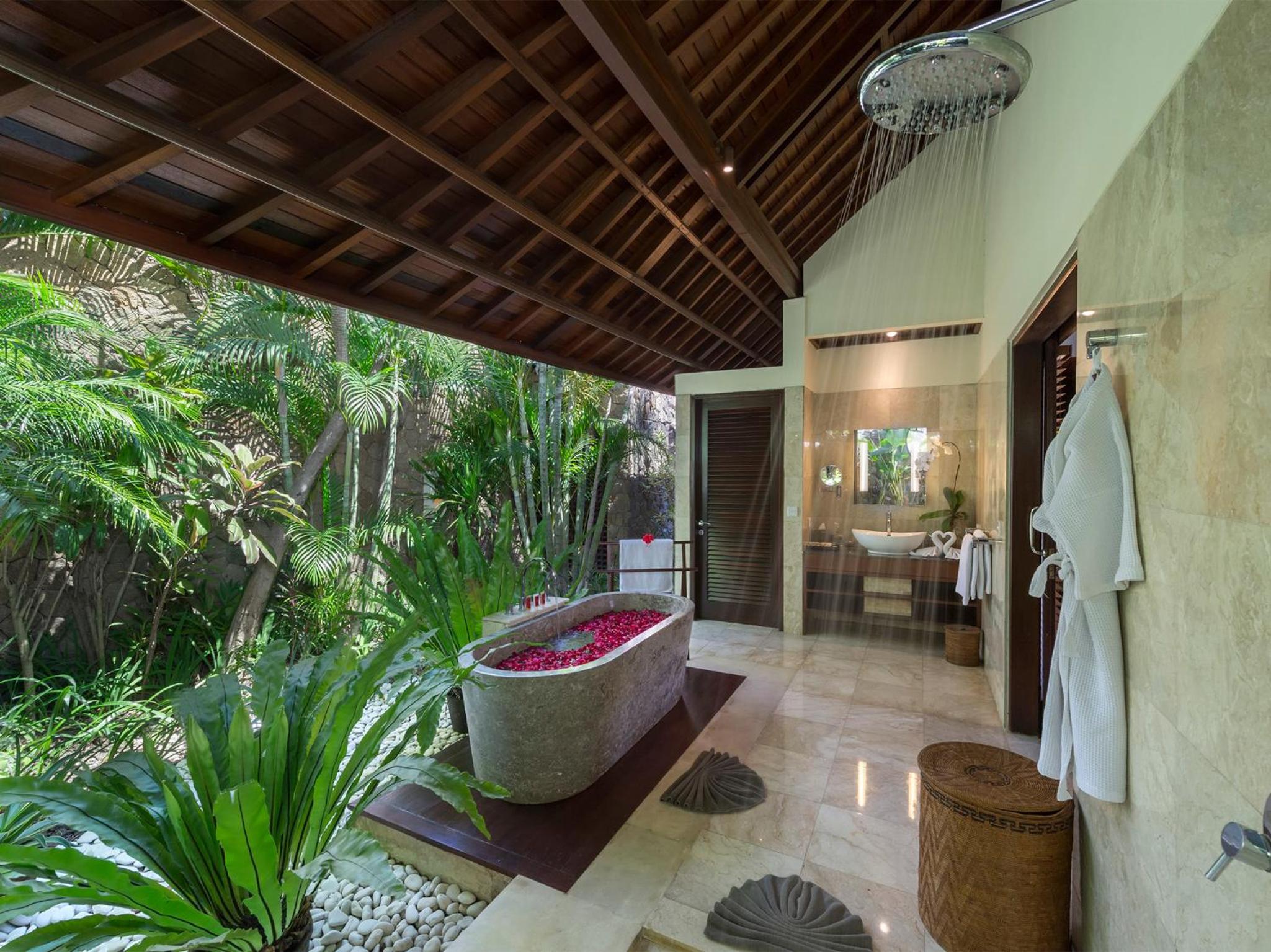 Villa with Private Pool photo 2
