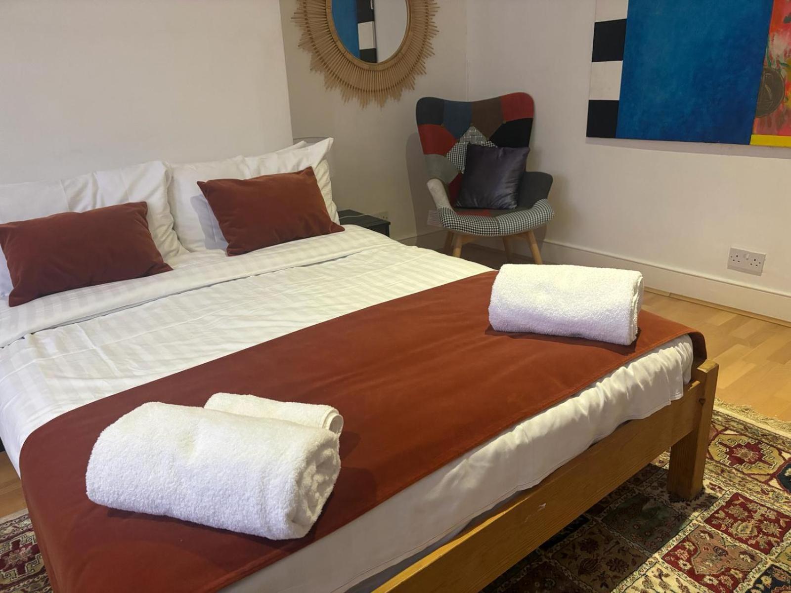 Deluxe King Room photo 2