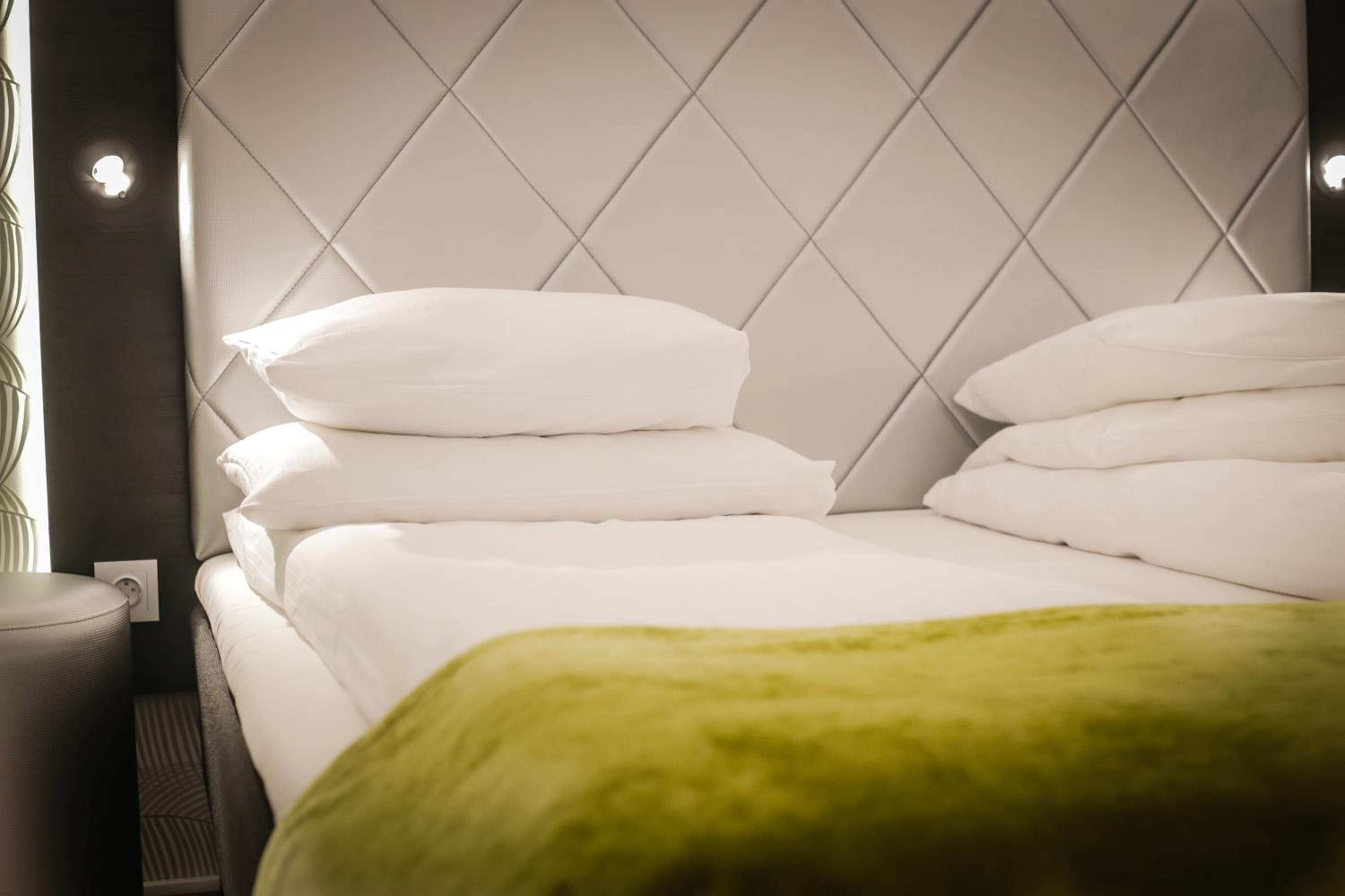 Business Double or Twin Room - Photo 23