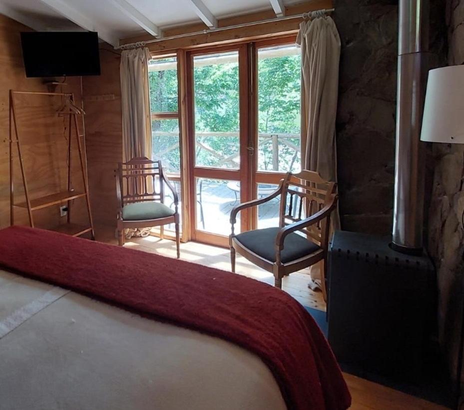 One-Bedroom Bungalow