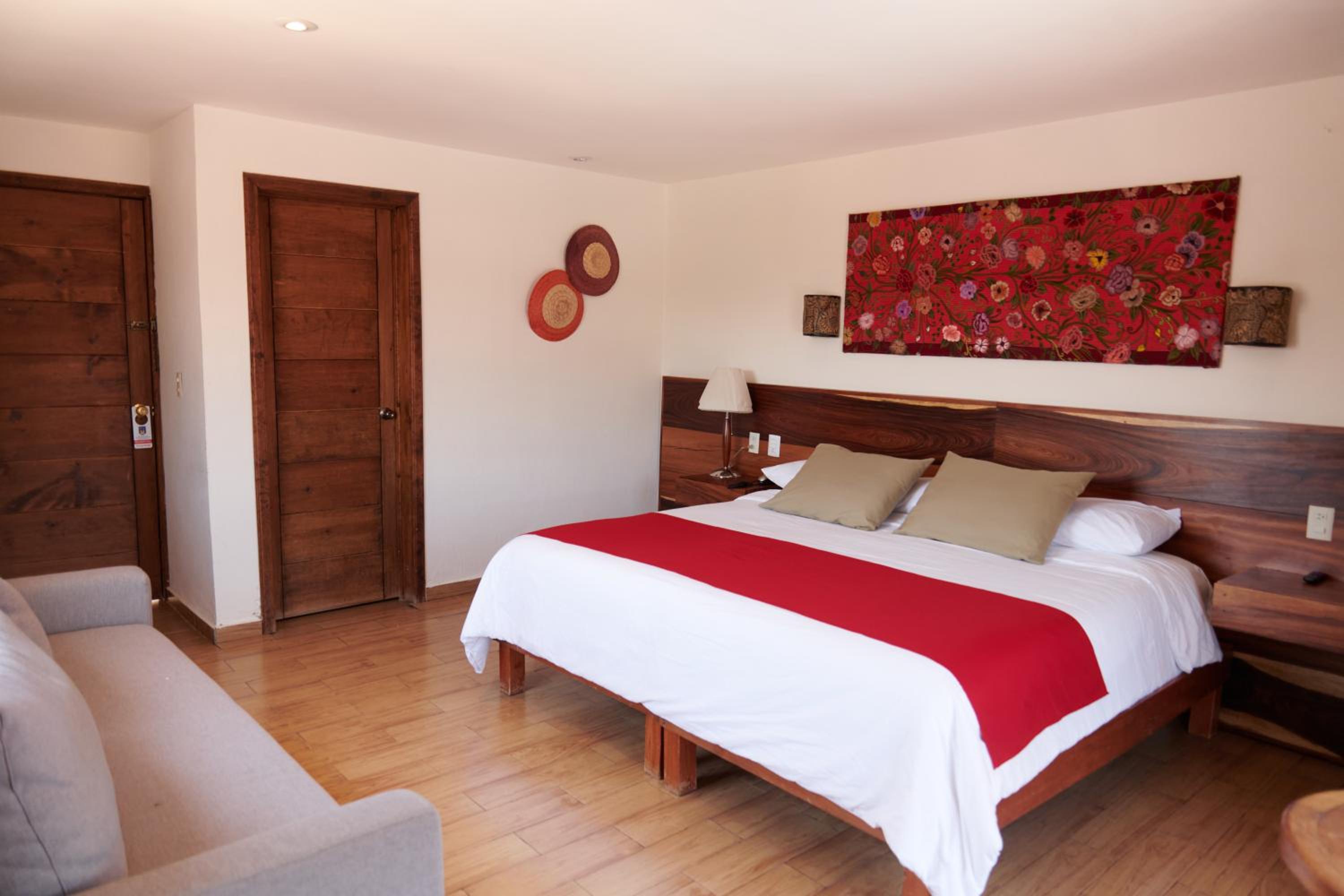 Double Room - Photo 6