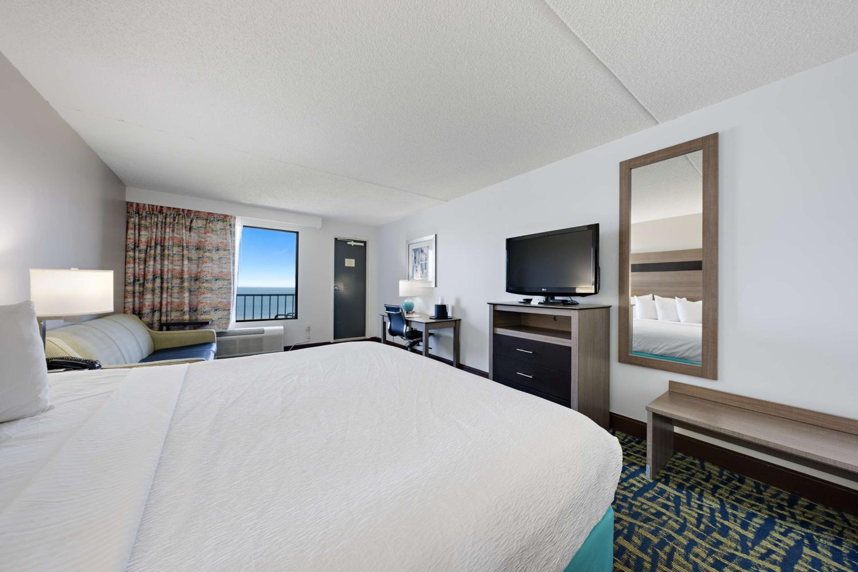 King Room with Ocean View - Non Smoking photo 1