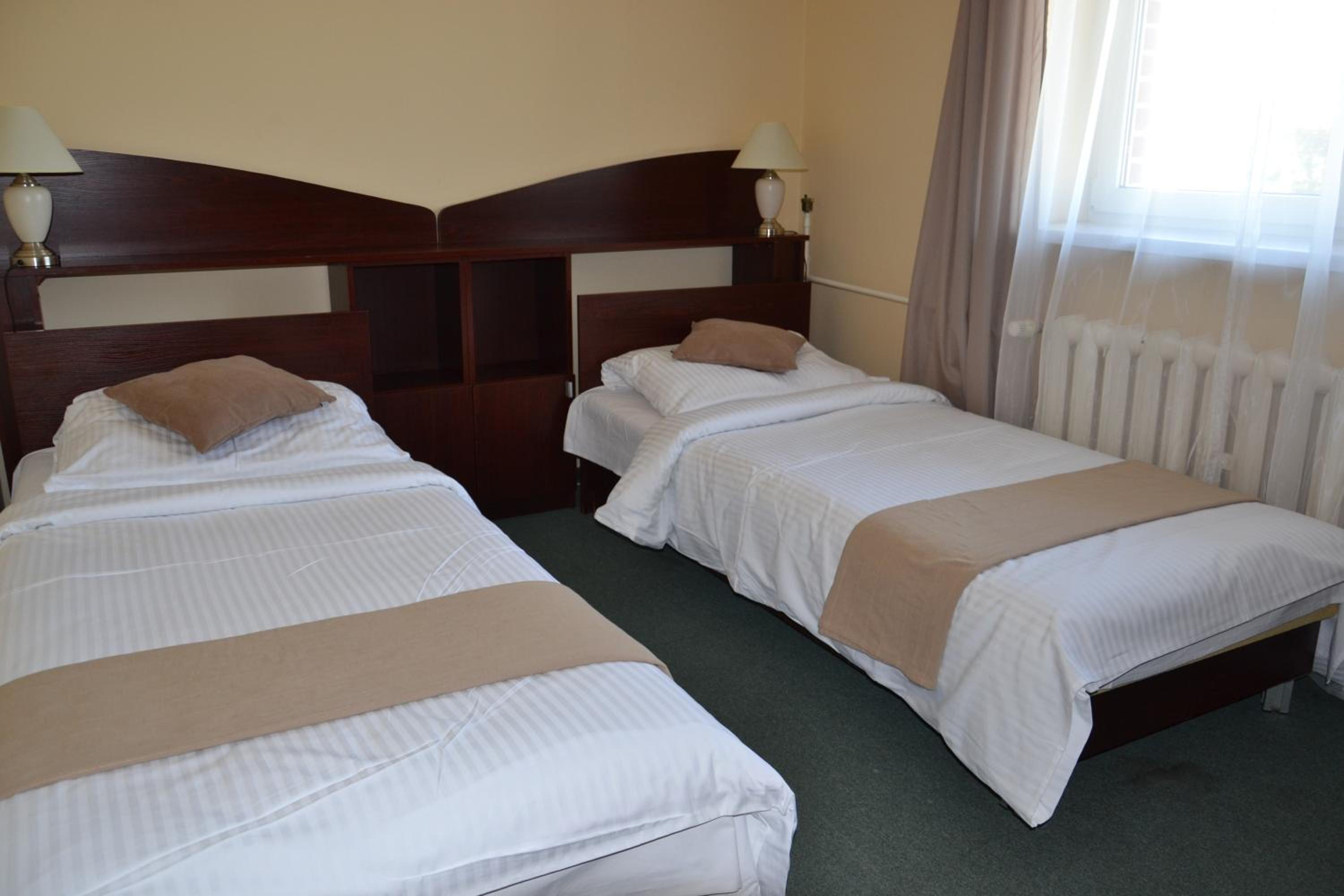 Twin Room - Photo 1