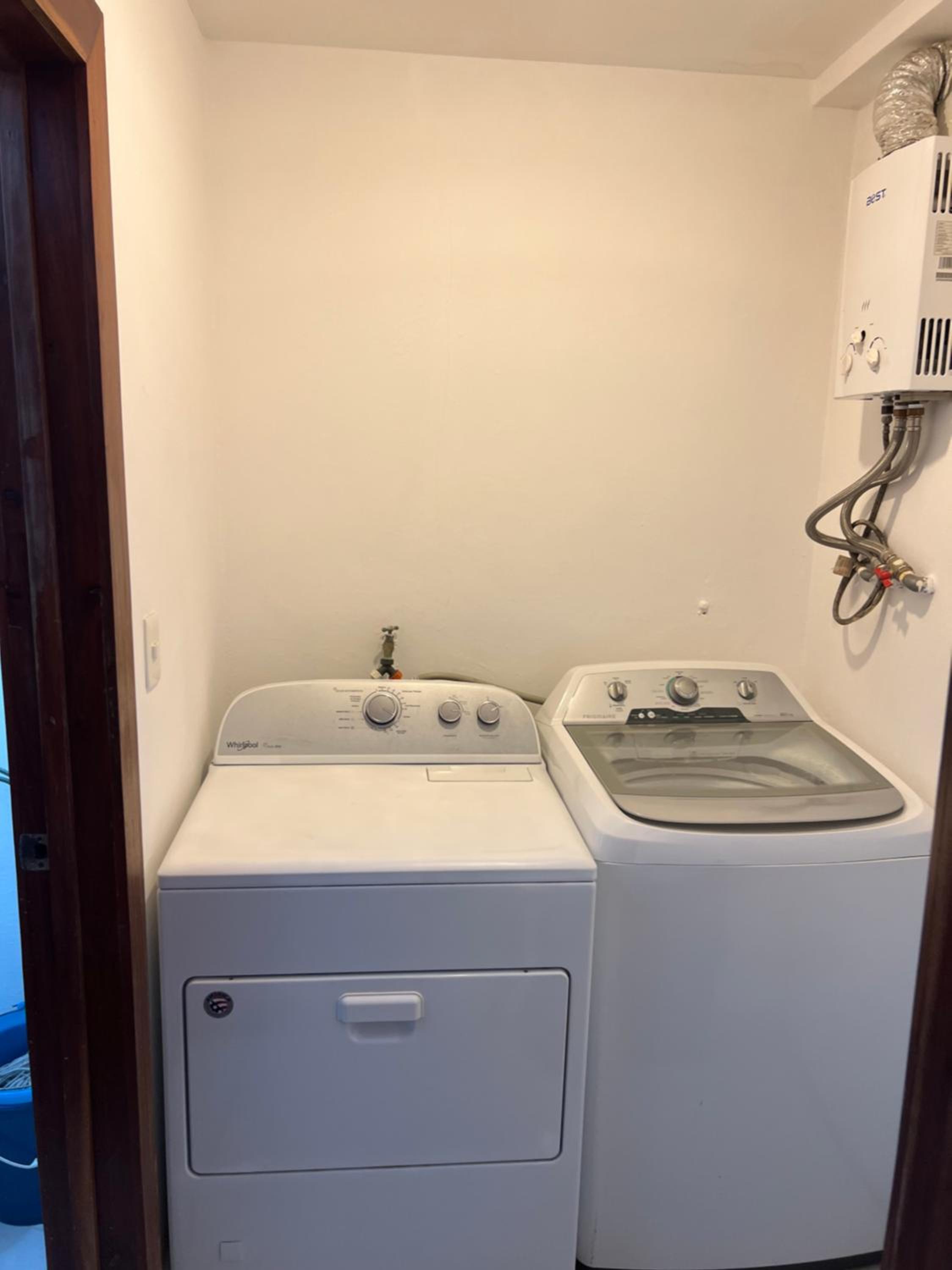 Apartment photo 2