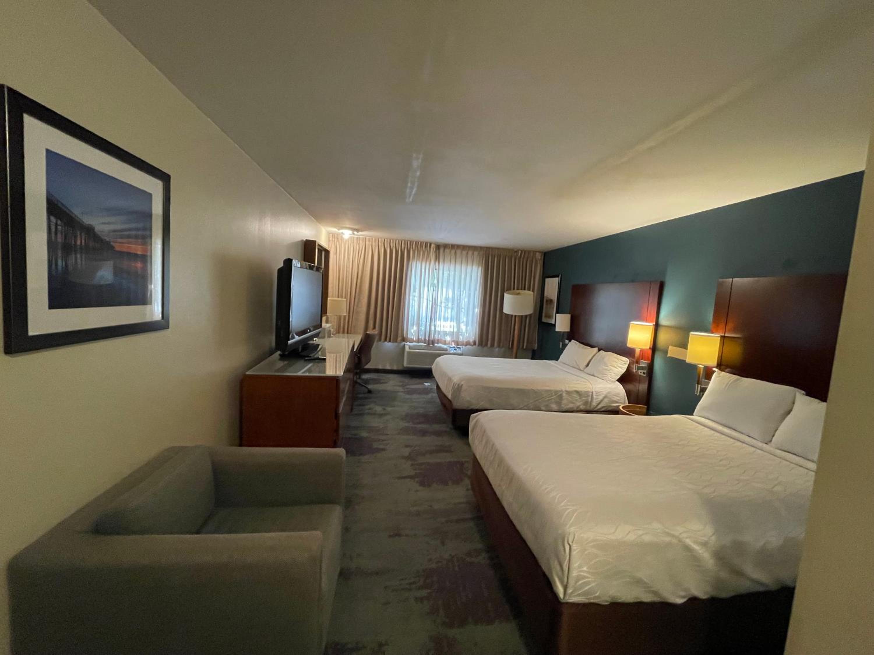 Classic Quadruple Room - Non-Smoking - Photo 8
