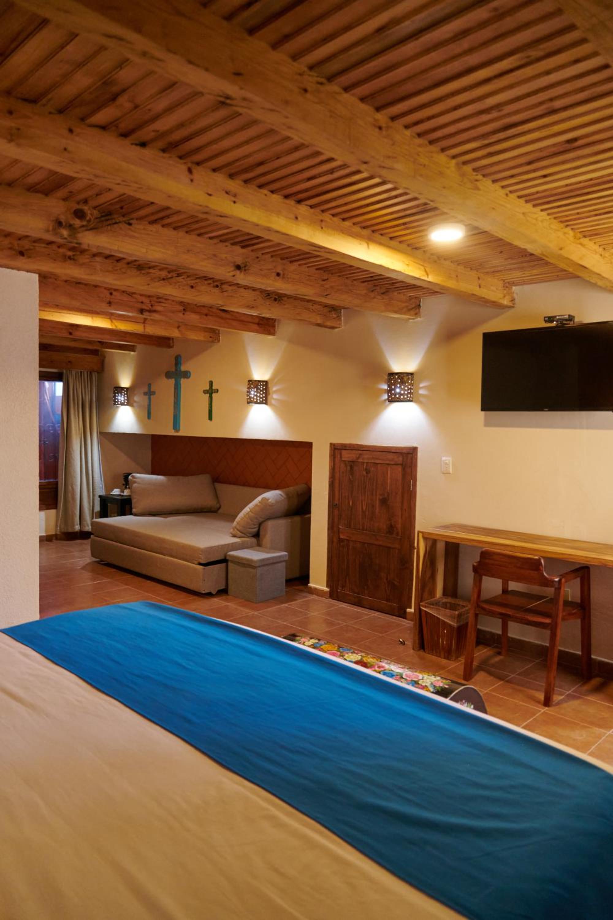 King Suite - Photo 3