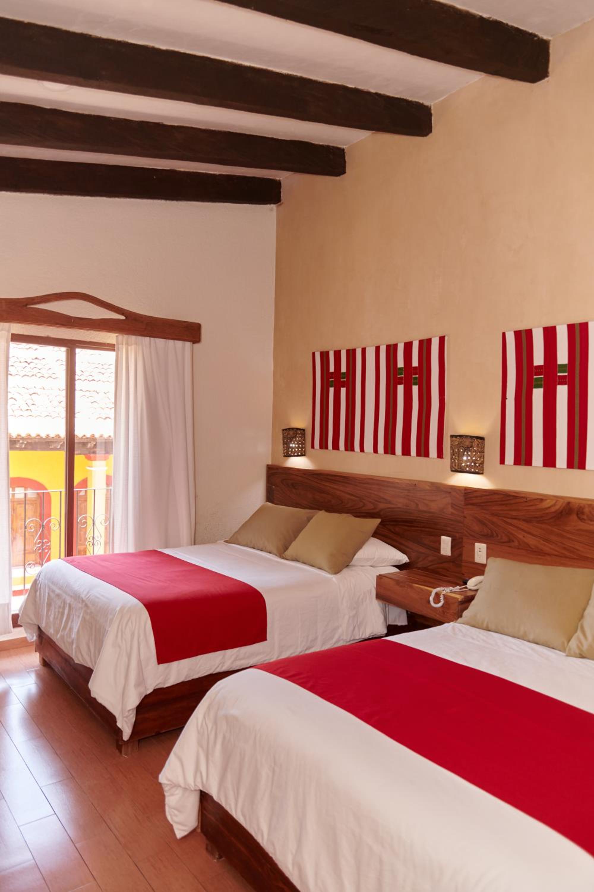 Double Room with Two Double Beds - Photo 8