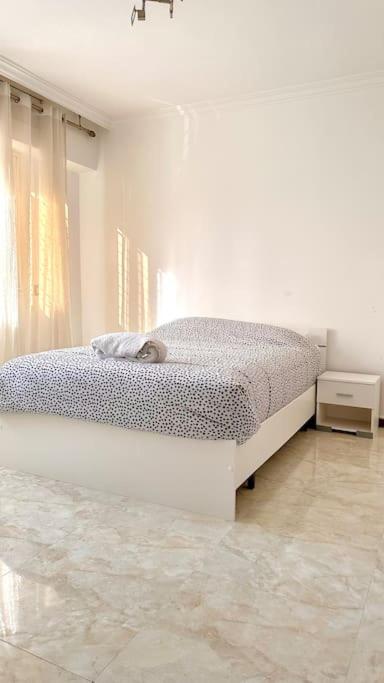 Three-Bedroom Apartment photo 1