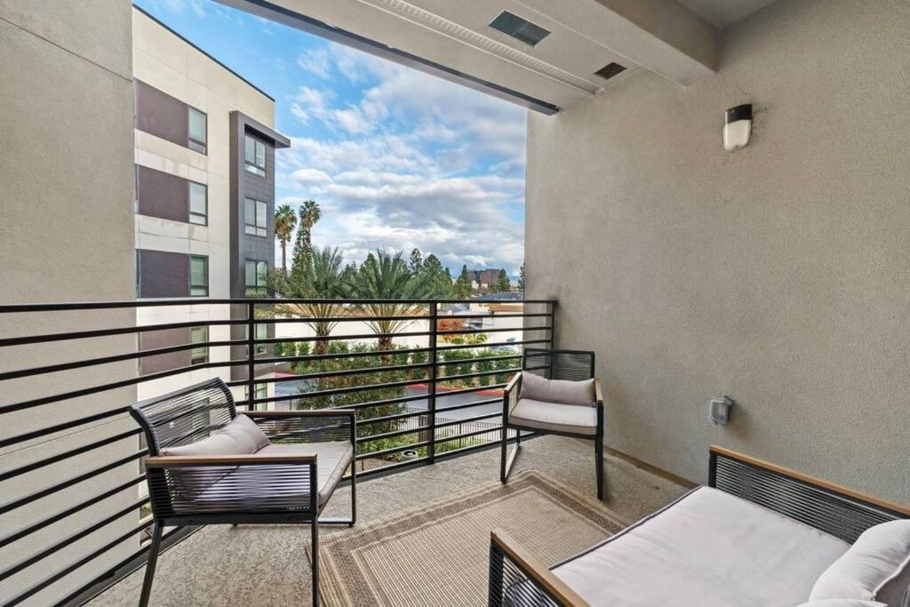 One-Bedroom Apartment photo 3