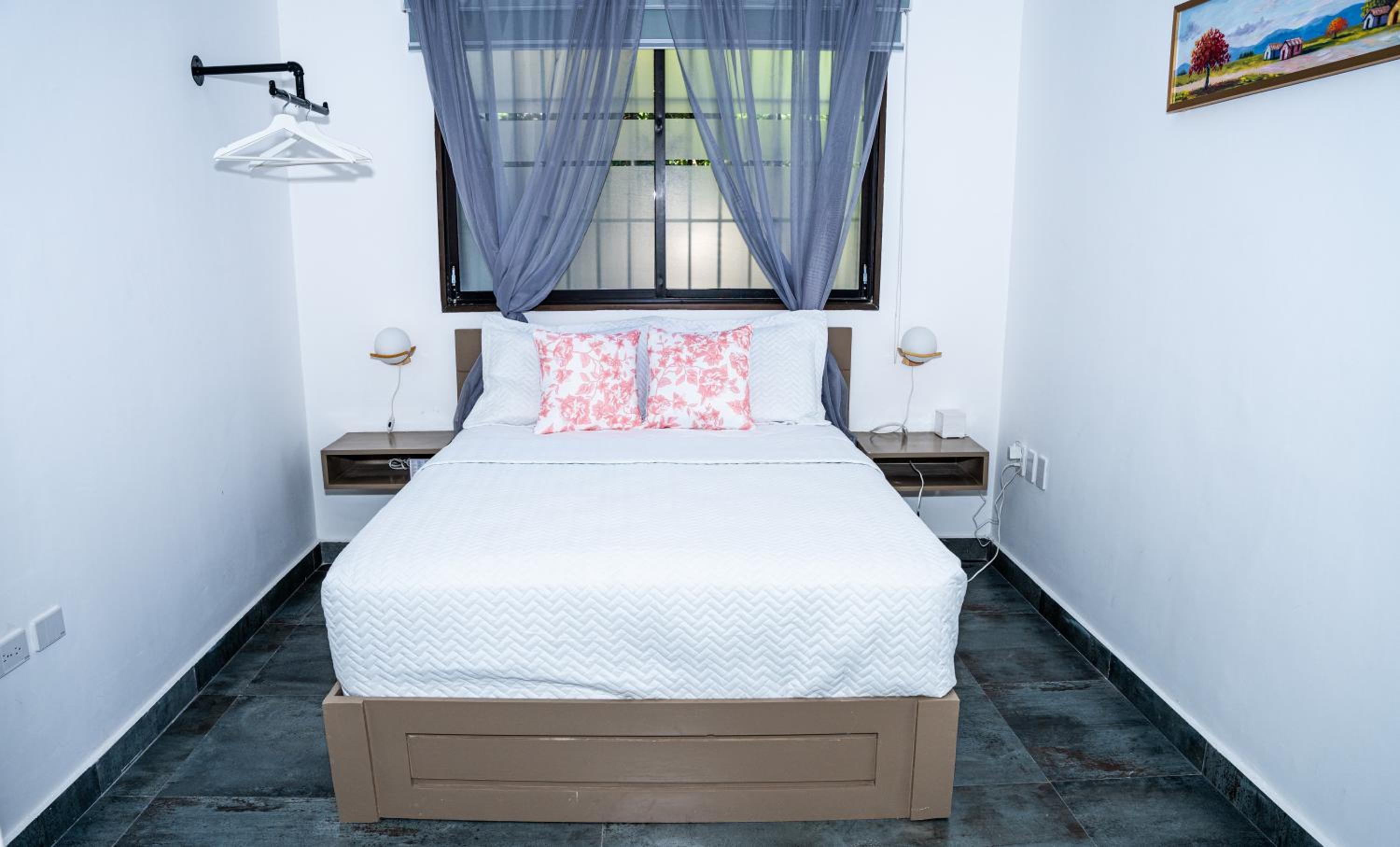 Standard Queen Room photo 1