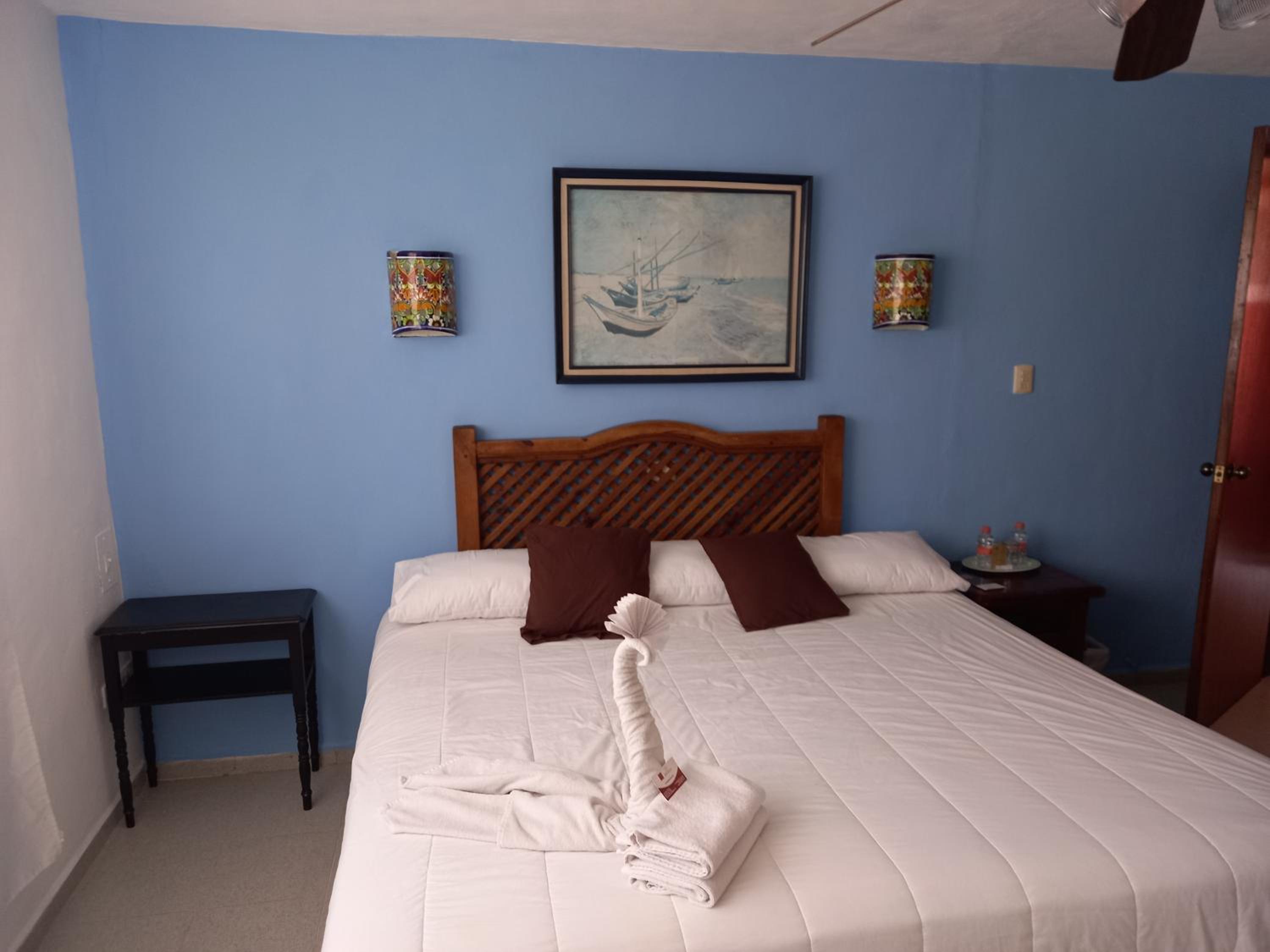 Double Room - Photo 5