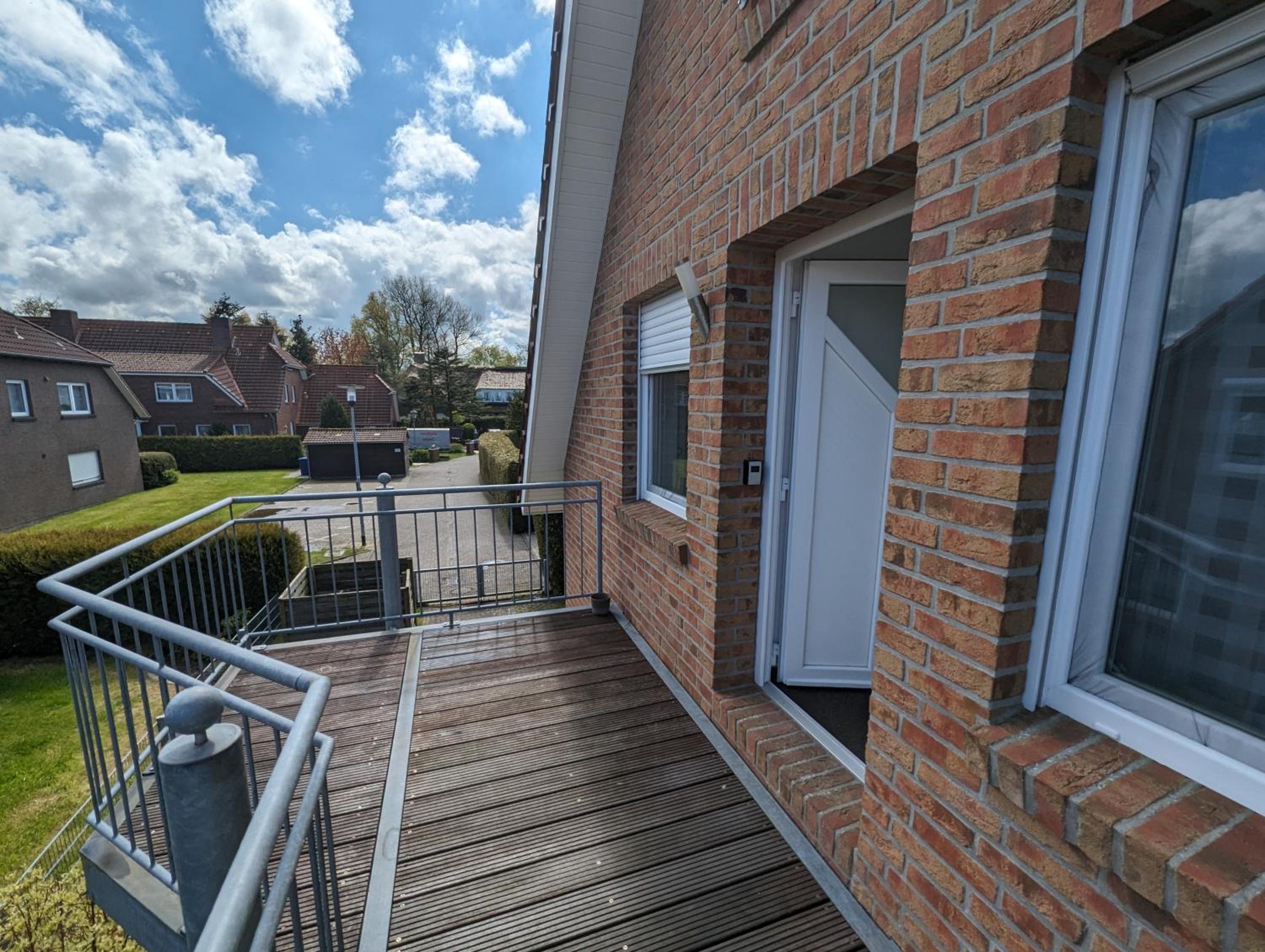 Apartment with Balcony photo 3