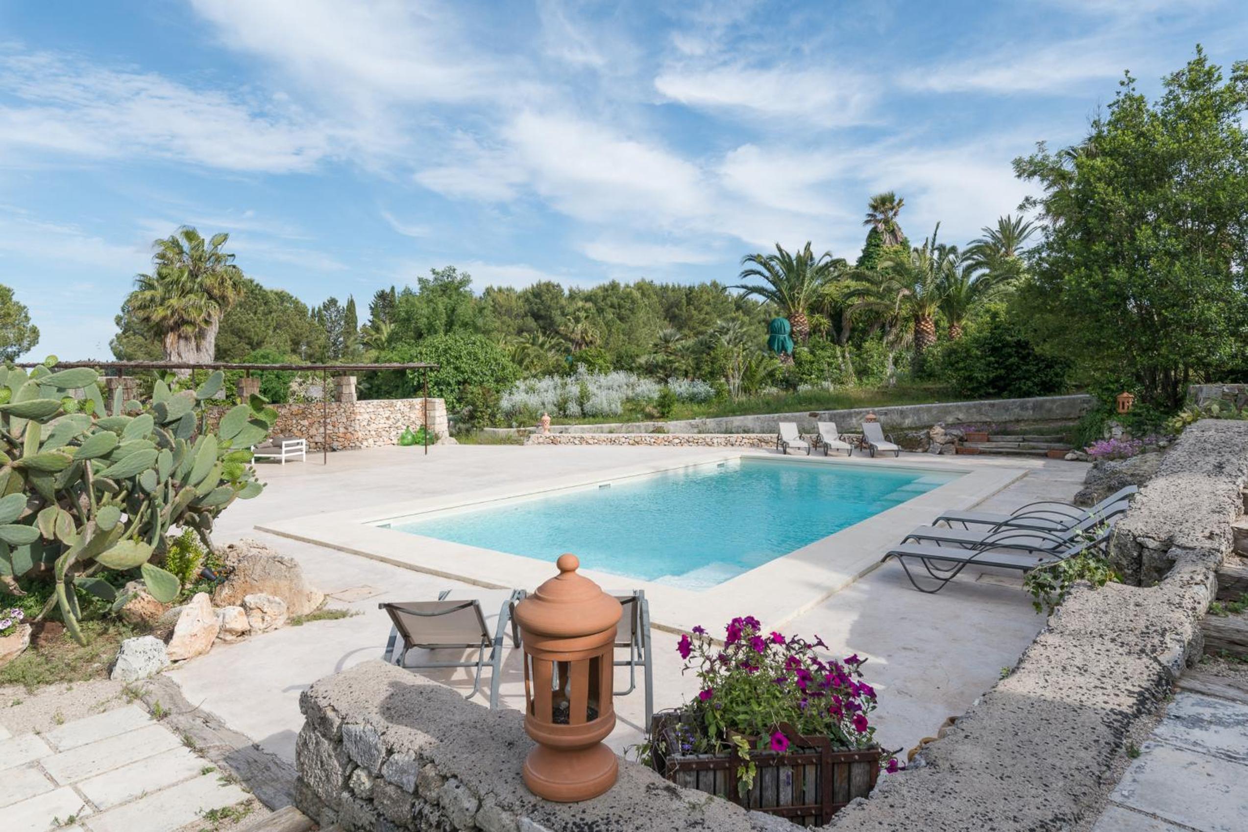 Villa photo 2