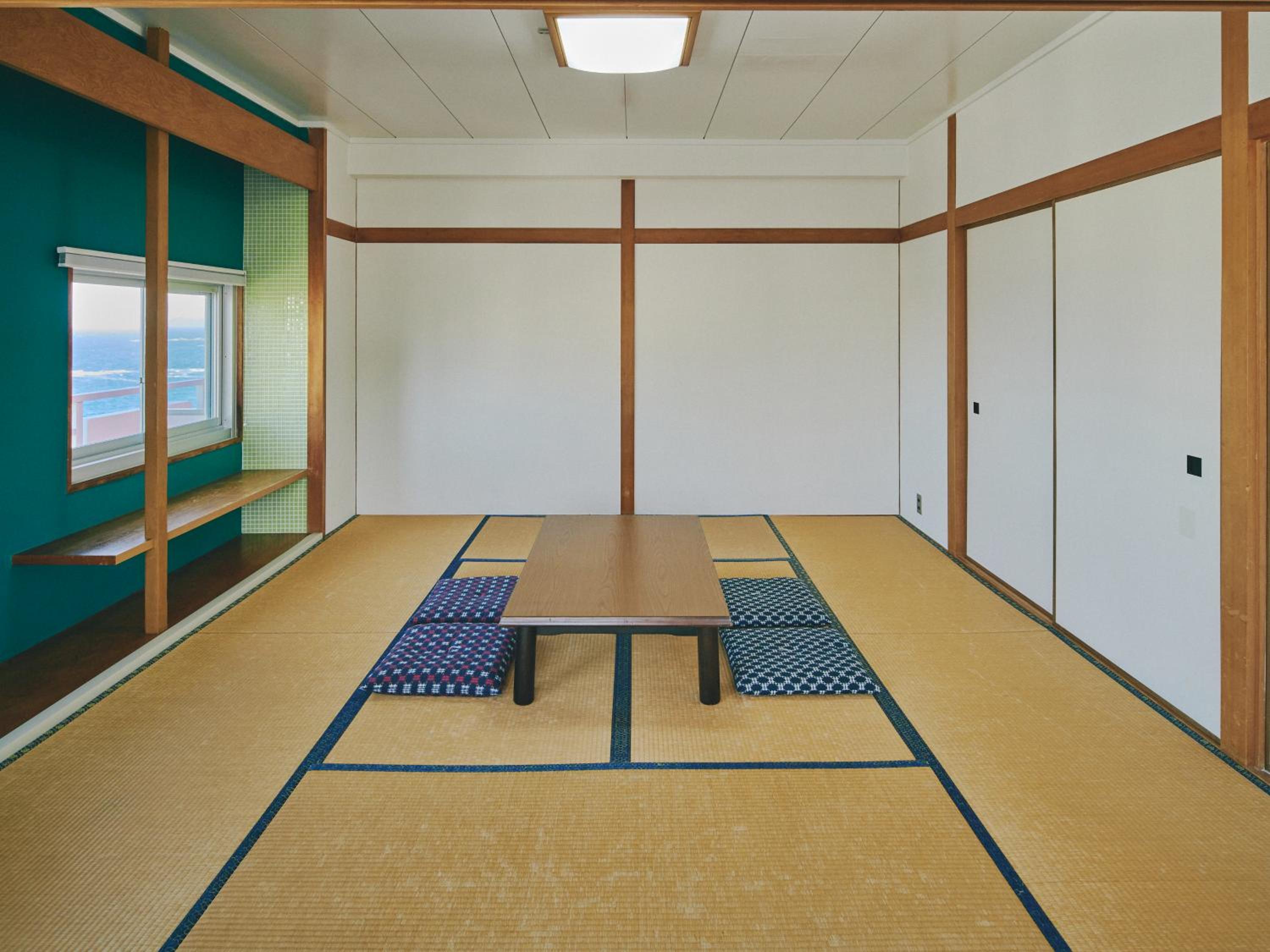 Apartment with Sea View - Photo 6