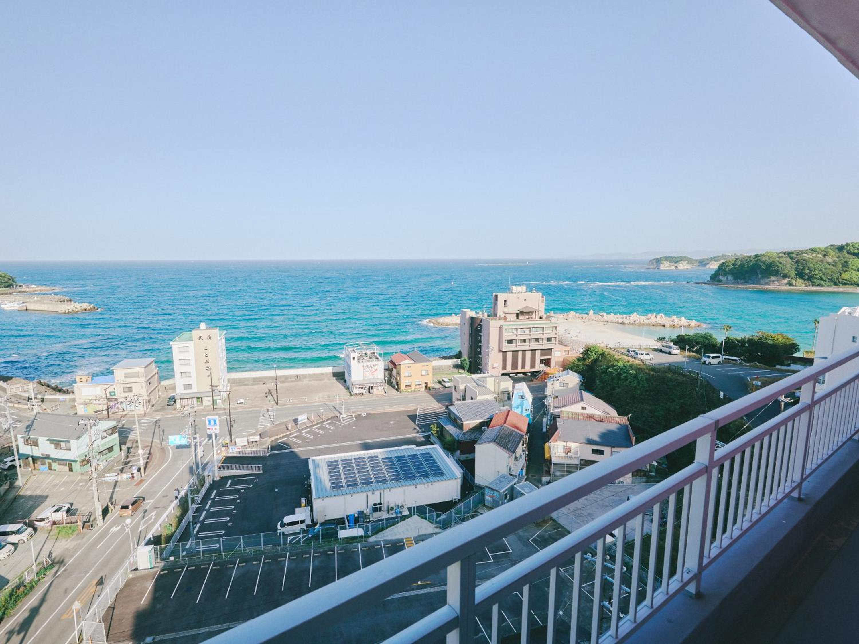 Apartment with Sea View - Photo 2