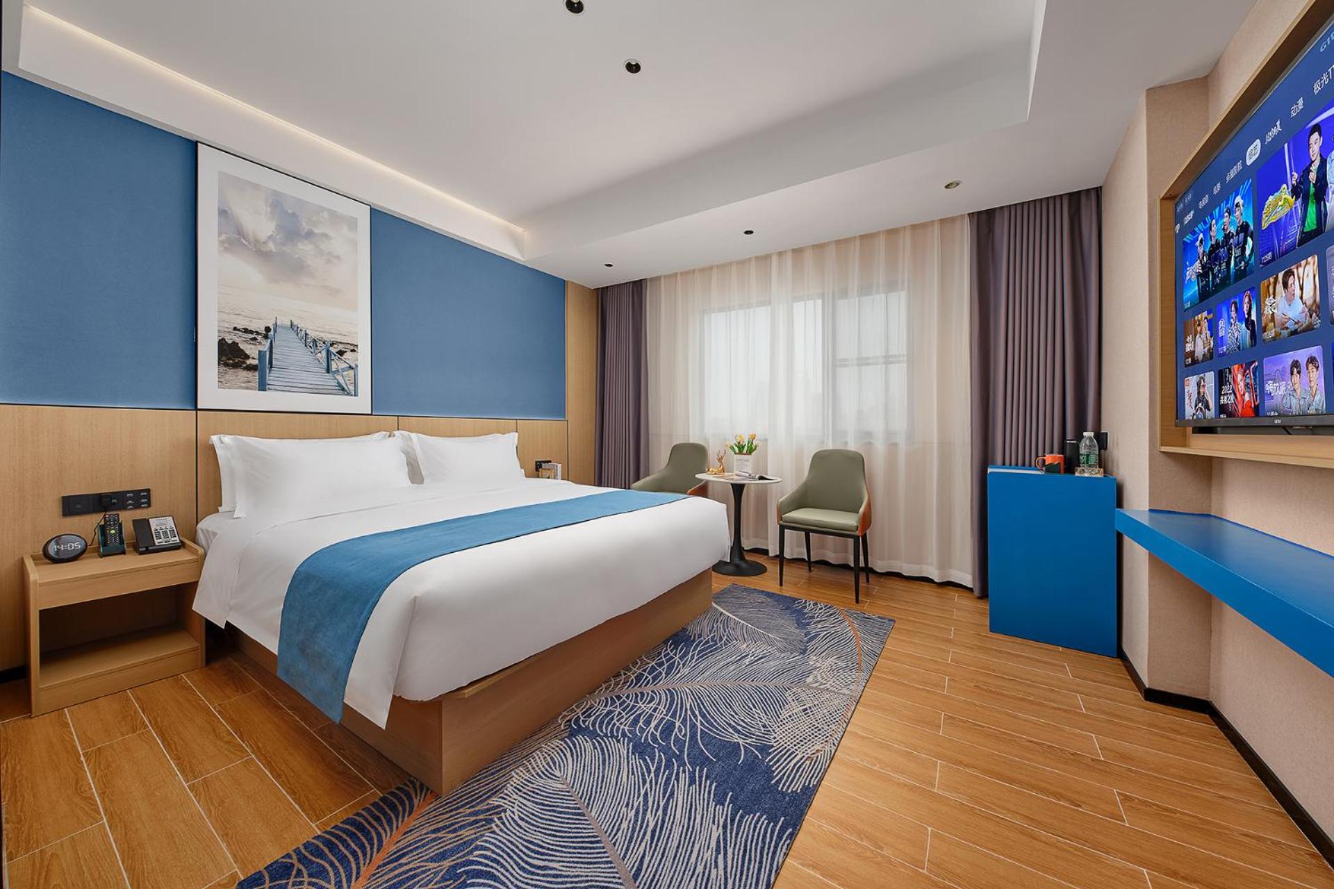 Comfort King Room photo 3