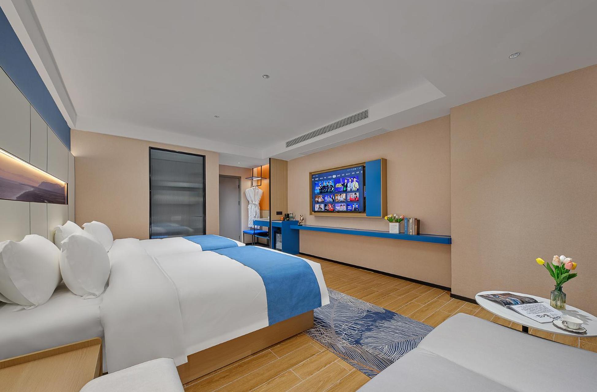 Deluxe Twin Room photo 2