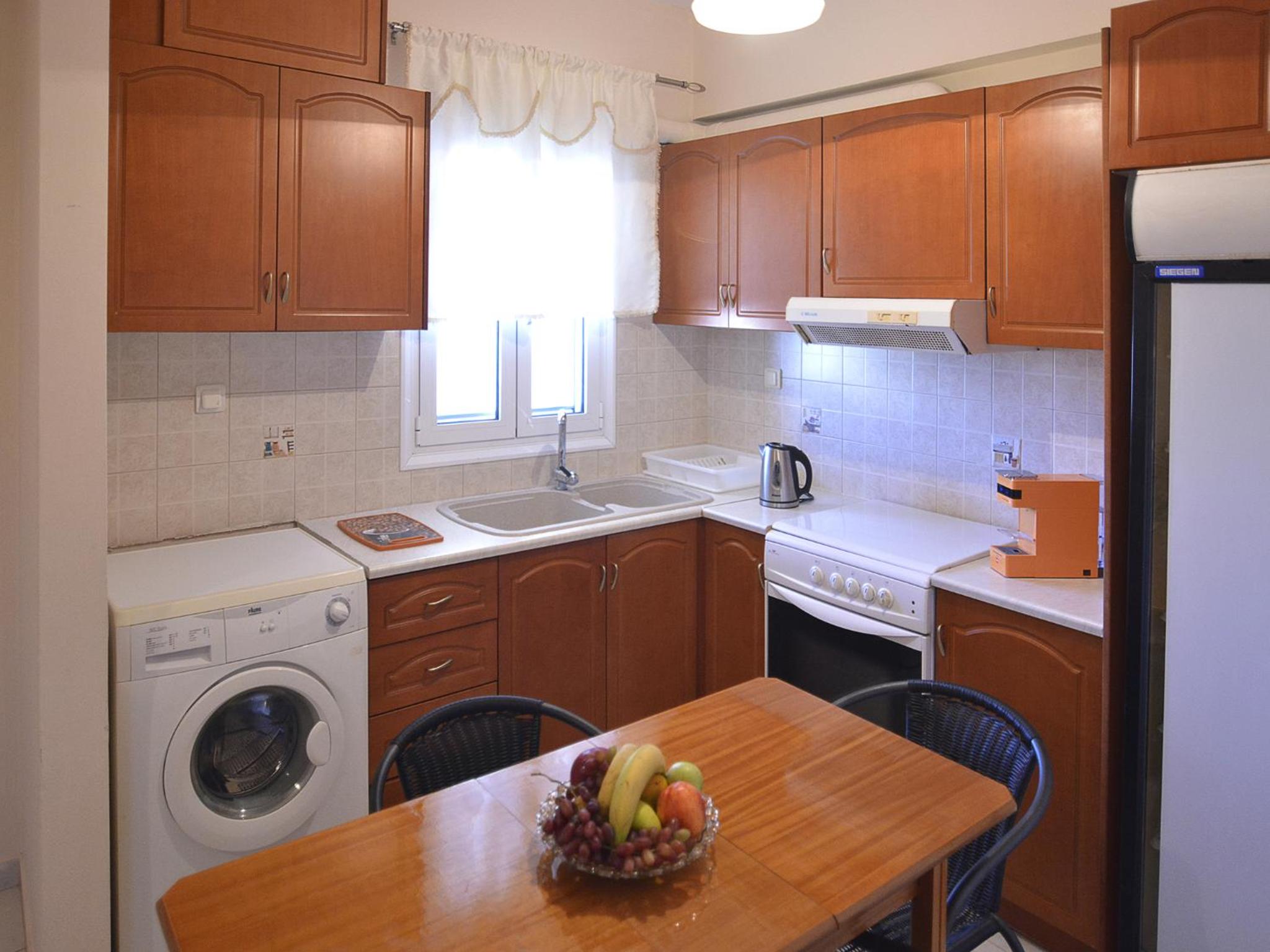 Two-Bedroom Apartment with City View - Photo 3