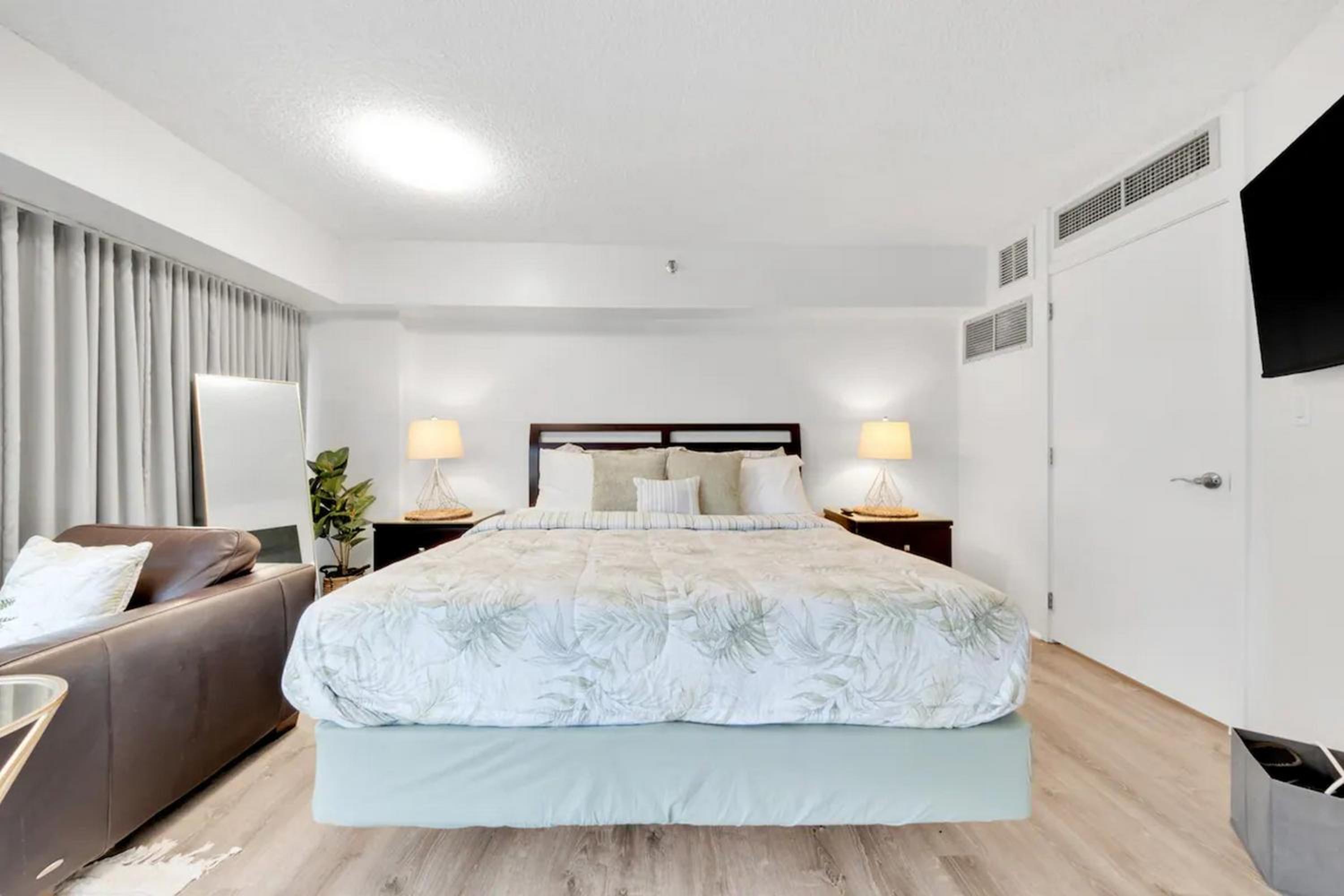 Mountain View Suite - Photo 1