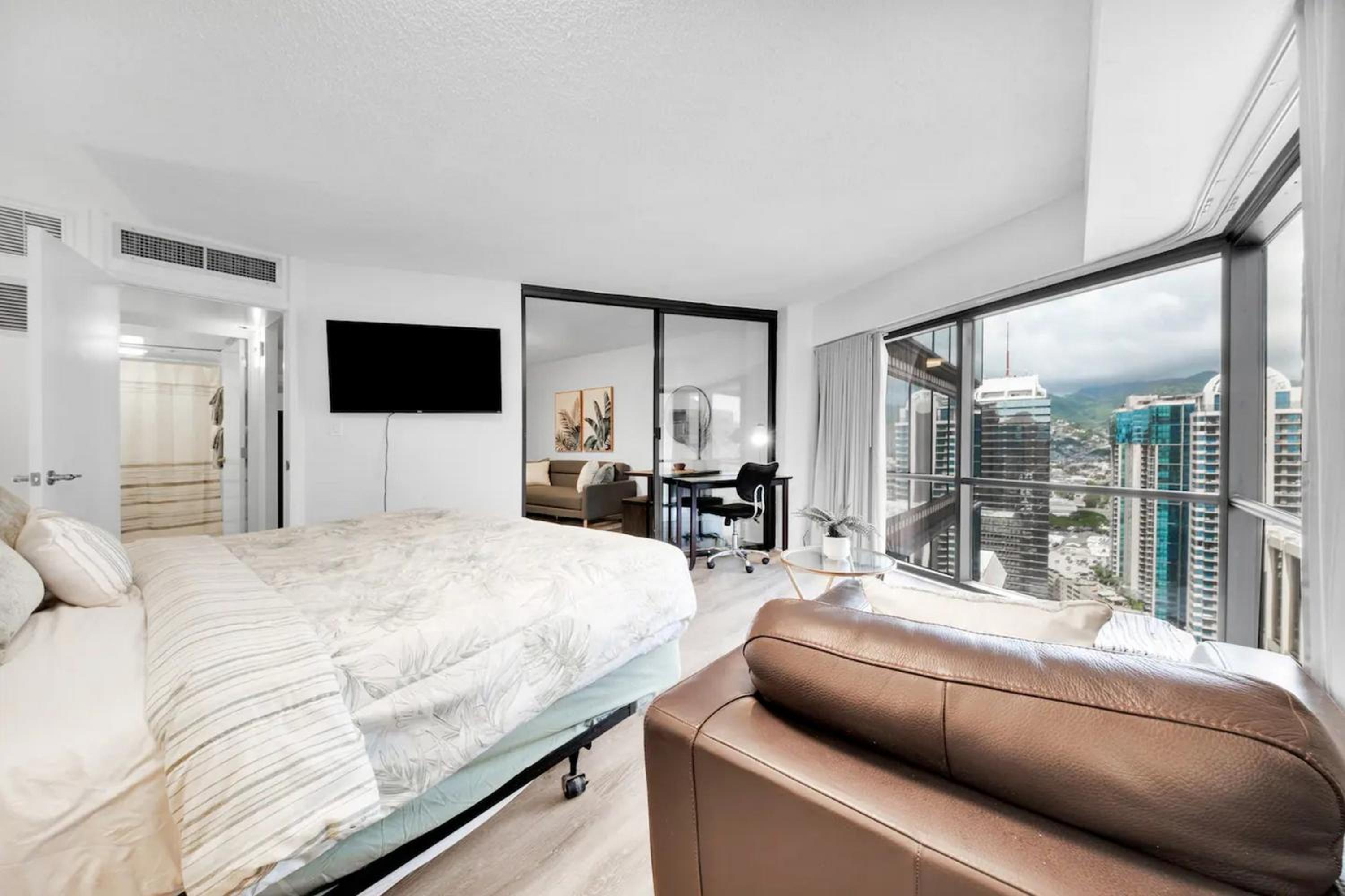 Mountain View Suite - Photo 3