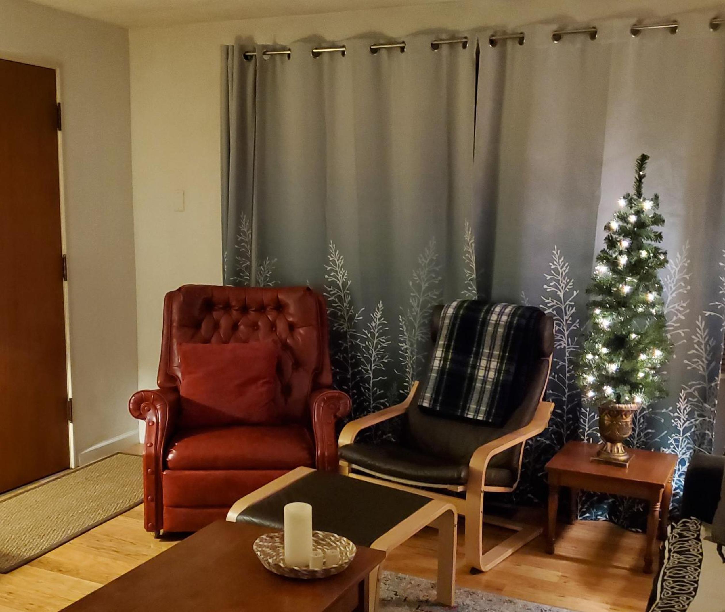 Two-Bedroom House photo 3