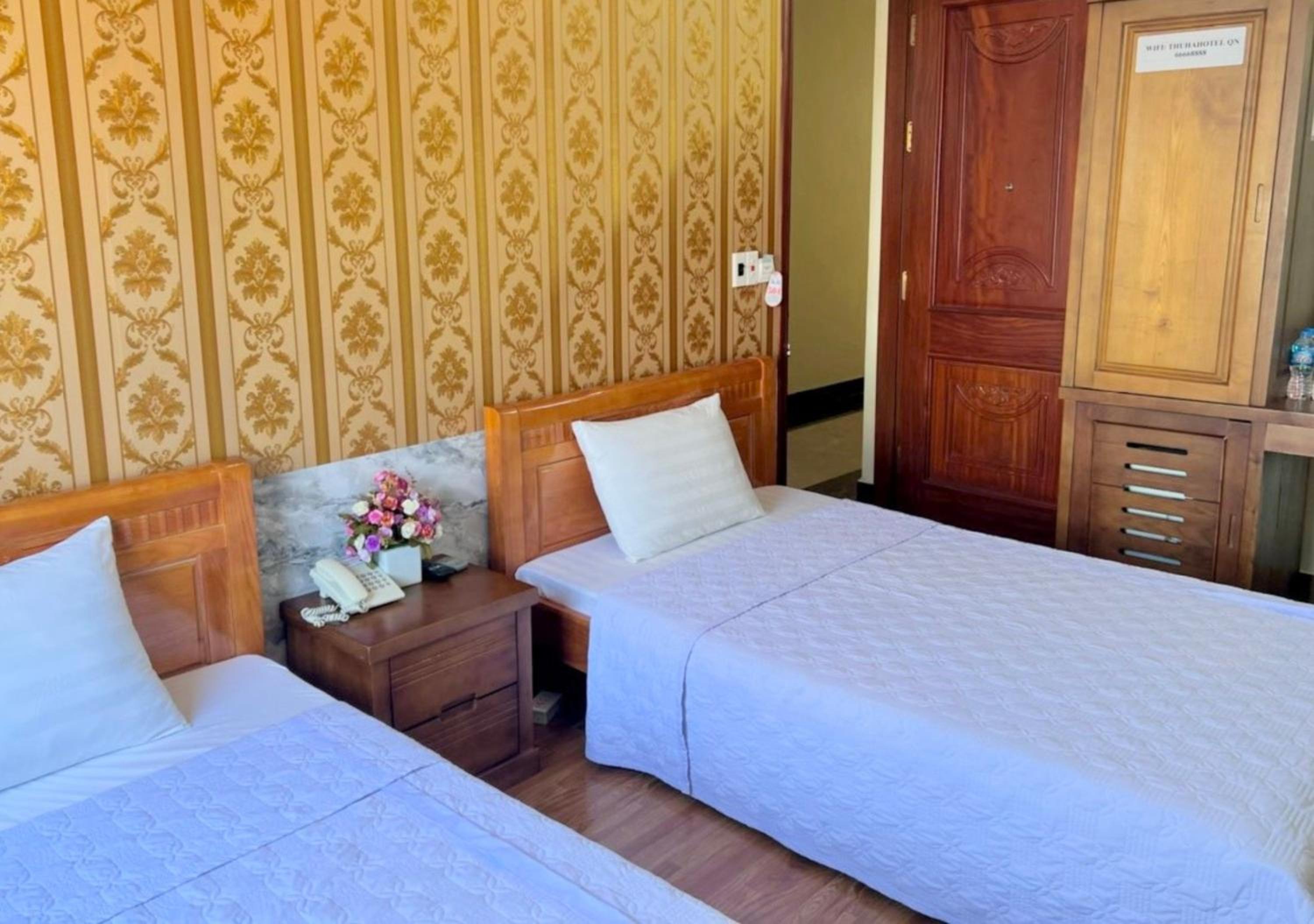 Twin Room - Photo 2