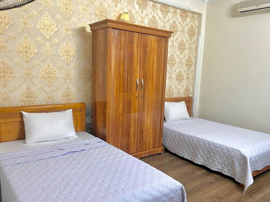 Twin Room - Photo 3