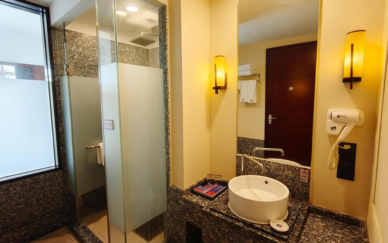 Selected Twin room with Sea View - Photo 8