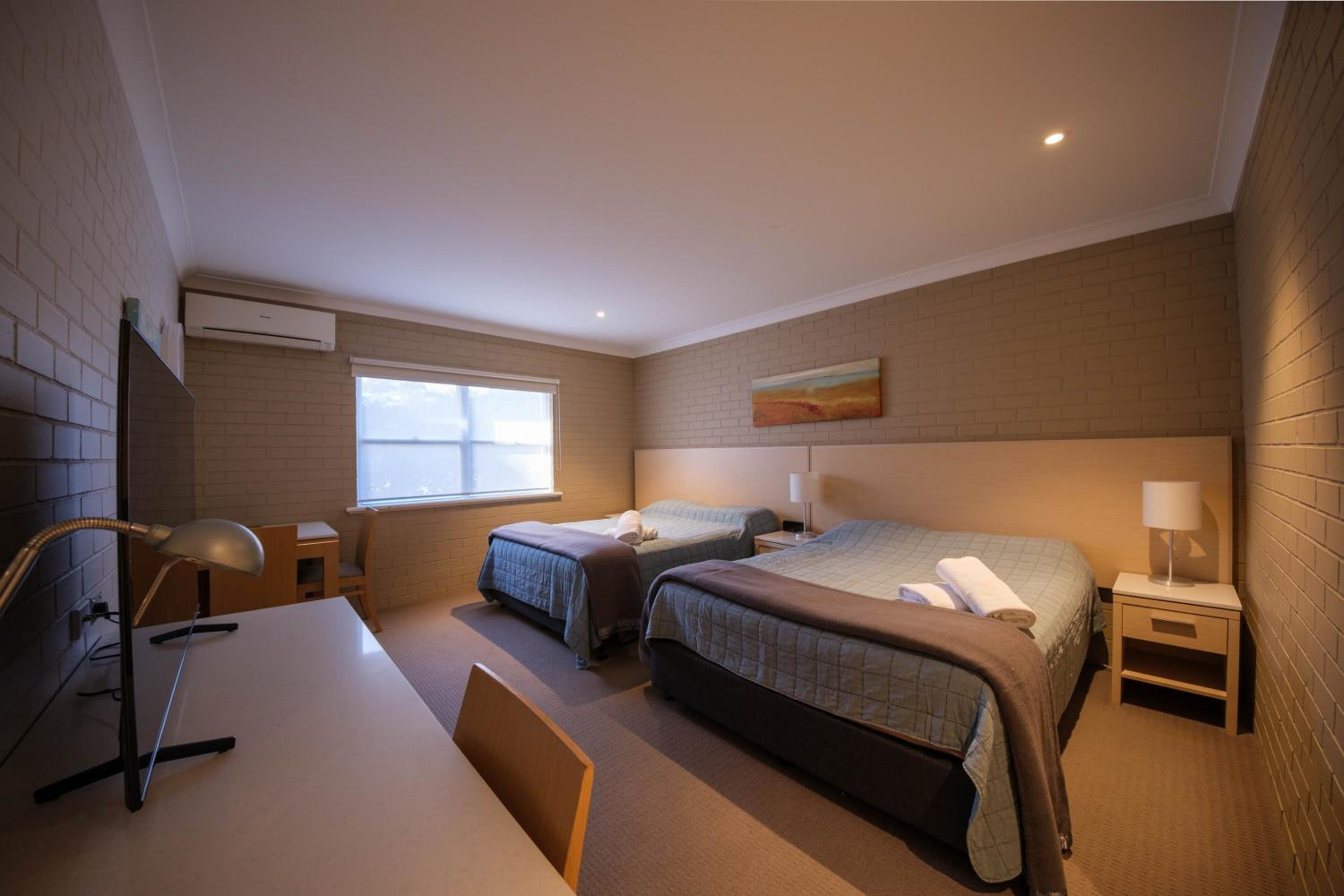 Double Room with Private Bathroom photo 1