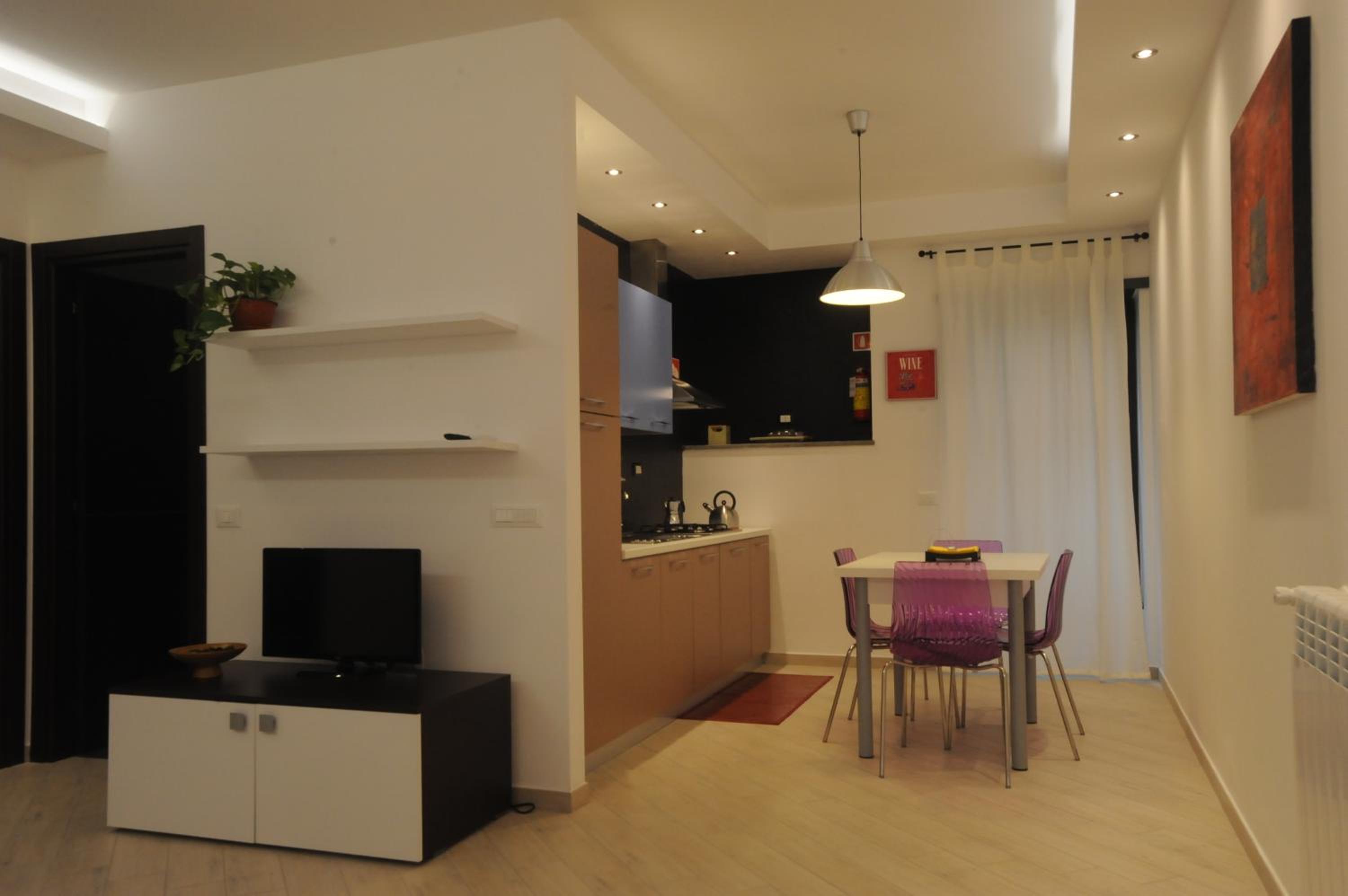 Two-Bedroom House photo 3