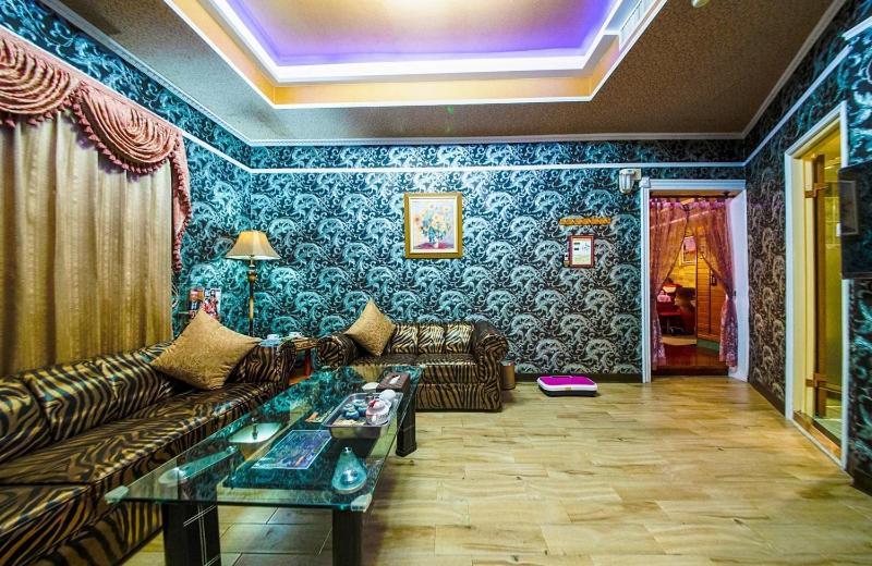 Queen Suite photo 3