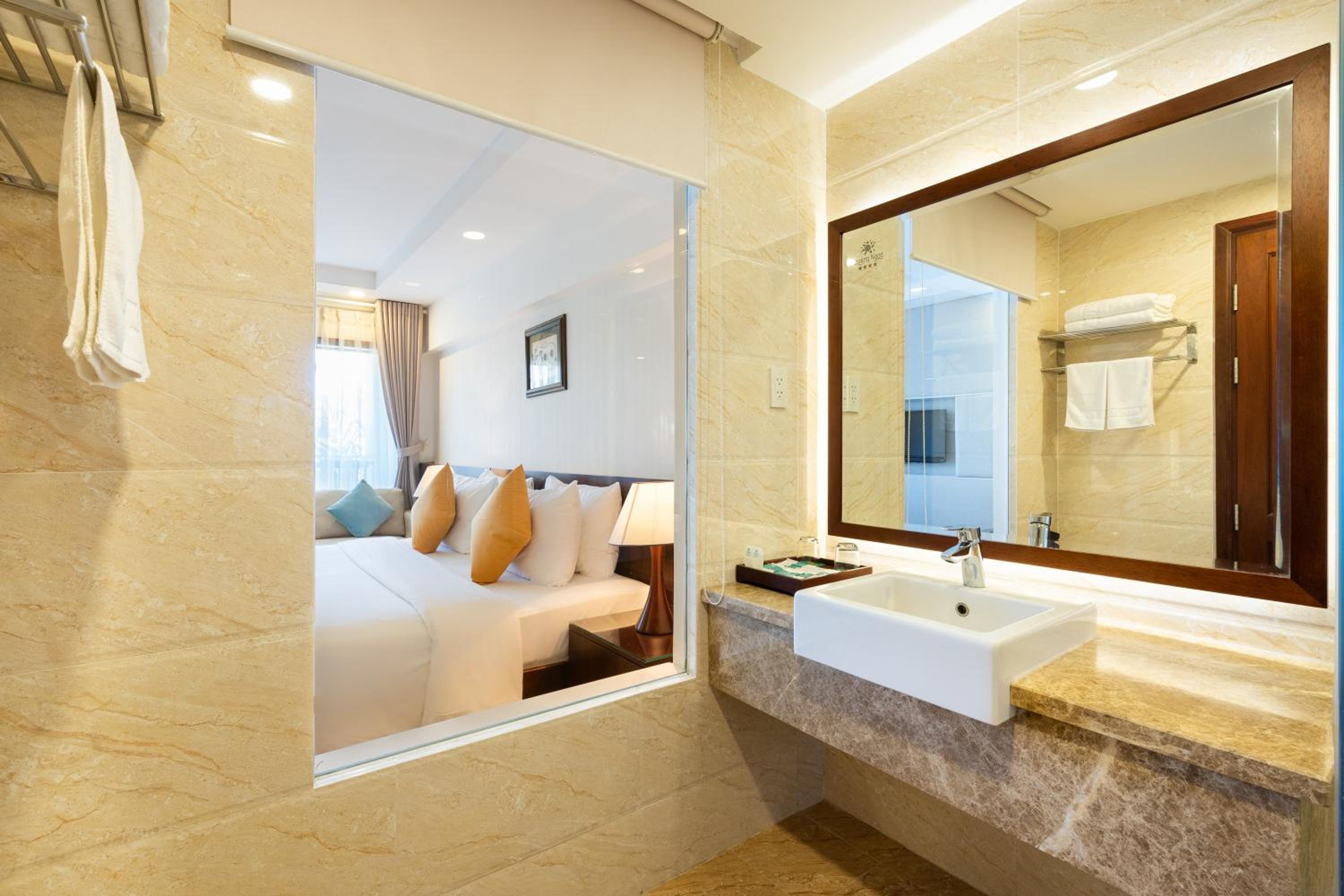  Superior Double Room with City View photo 3