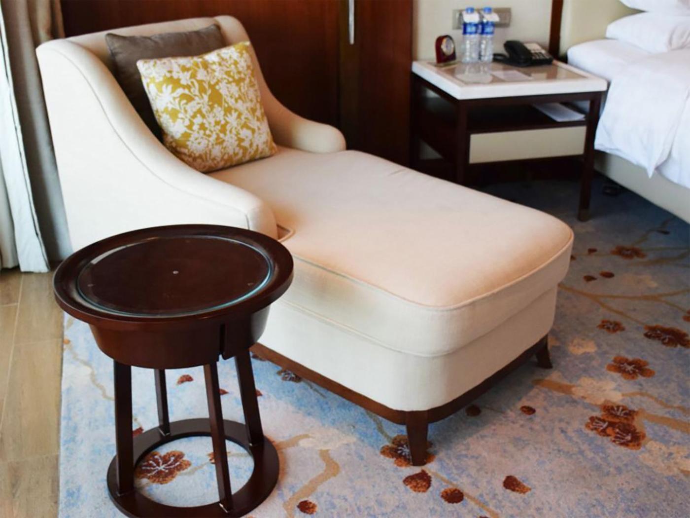 Deluxe King Room with Sea View photo 2
